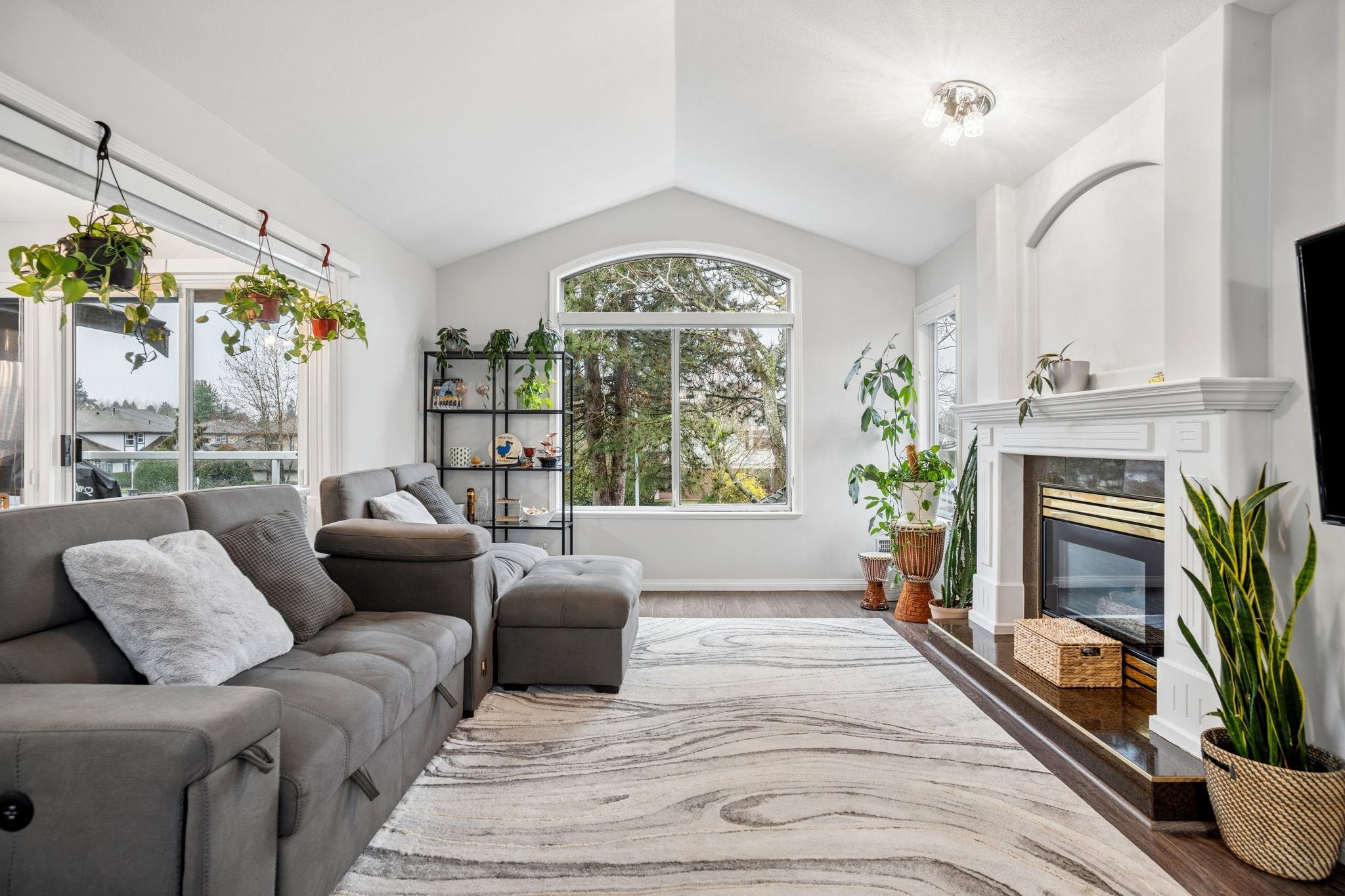 2 4740 221 STREET, R3120194, BC,
