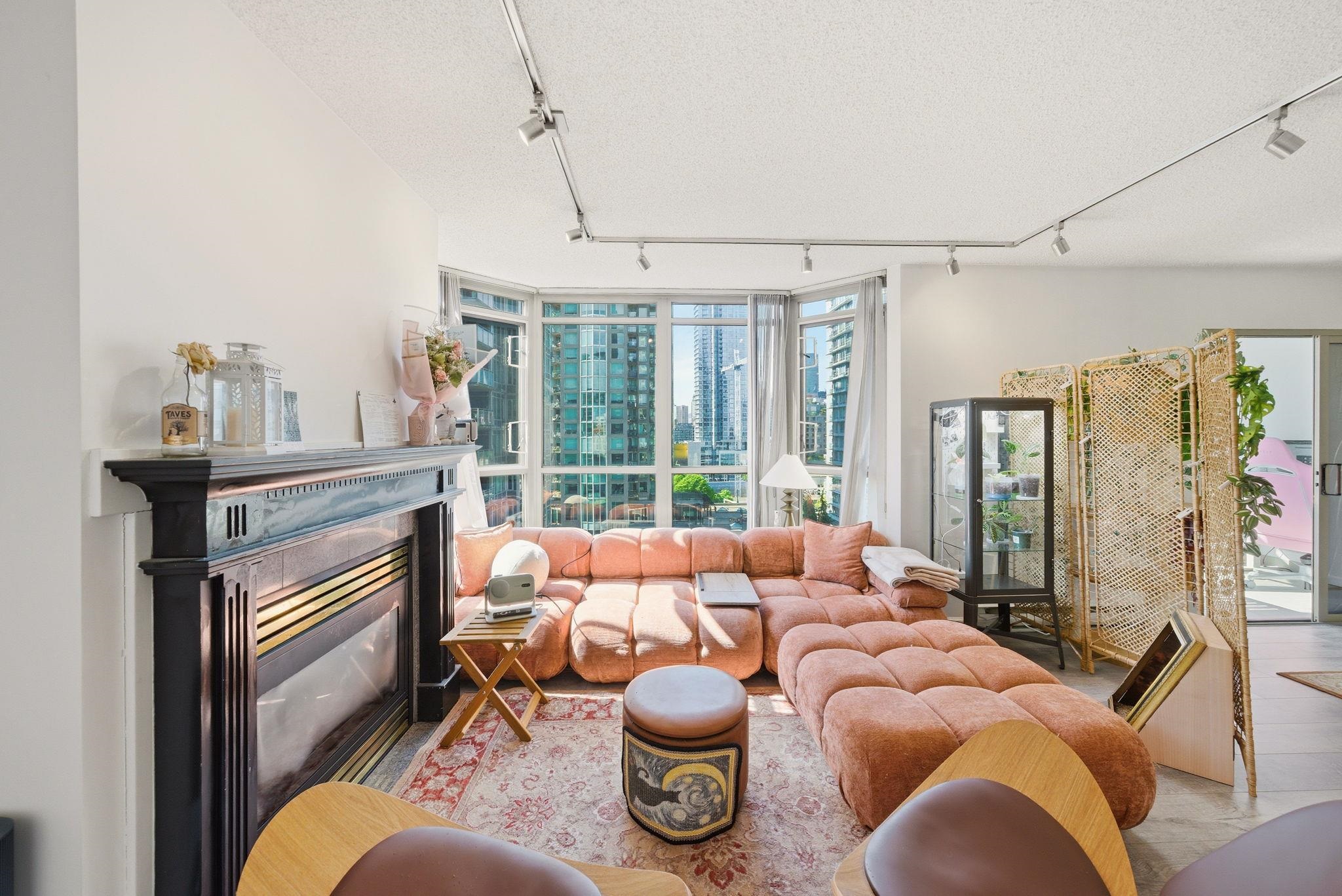 1705 867 HAMILTON STREET, R3120389, BC,