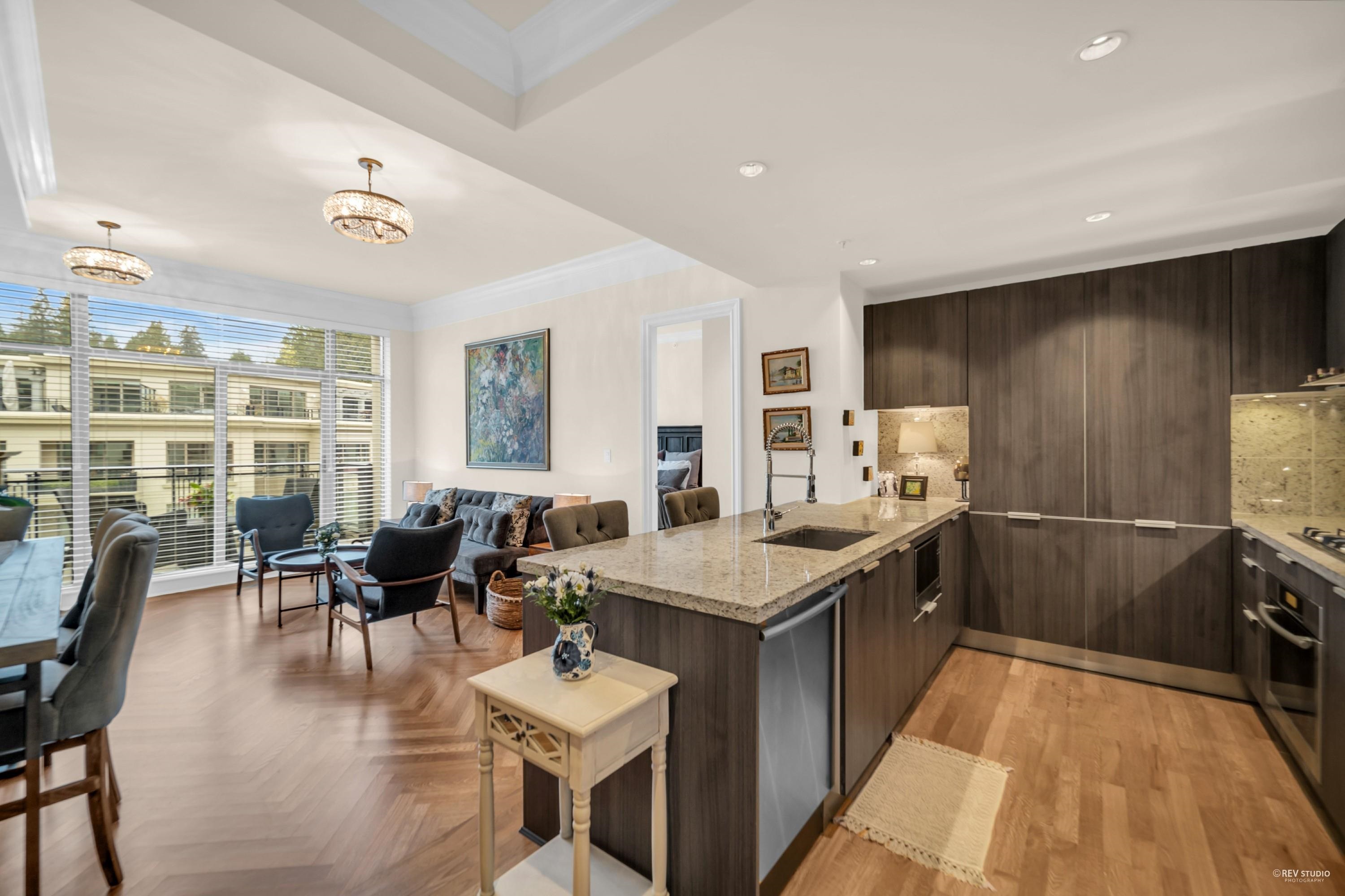 403 568 WATERS EDGE CRESCENT, R3120678, BC,