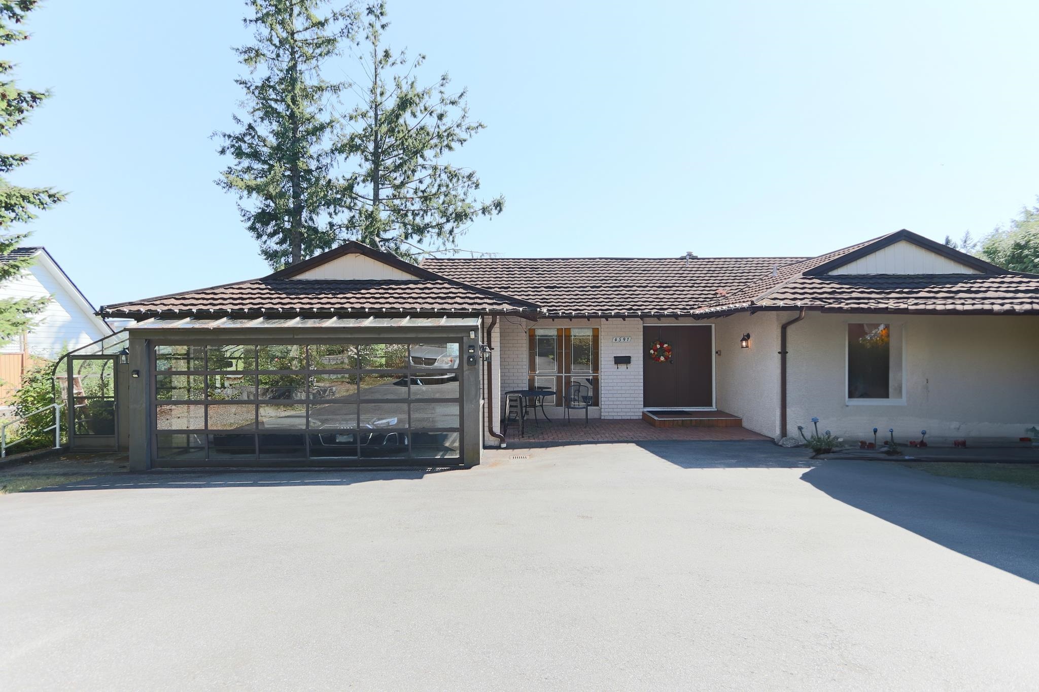 4591 WOODGREEN DRIVE, West Vancouver BC V7S 2V3, R3120908, BC,