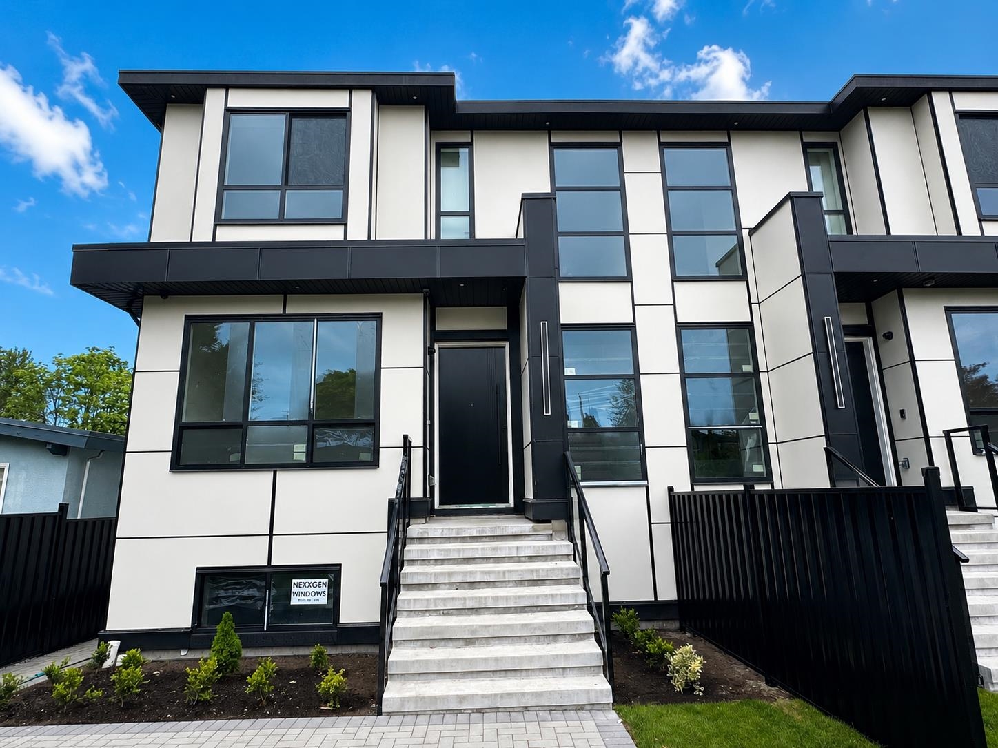 1 6037 SERVICE STREET, R3120956, BC,