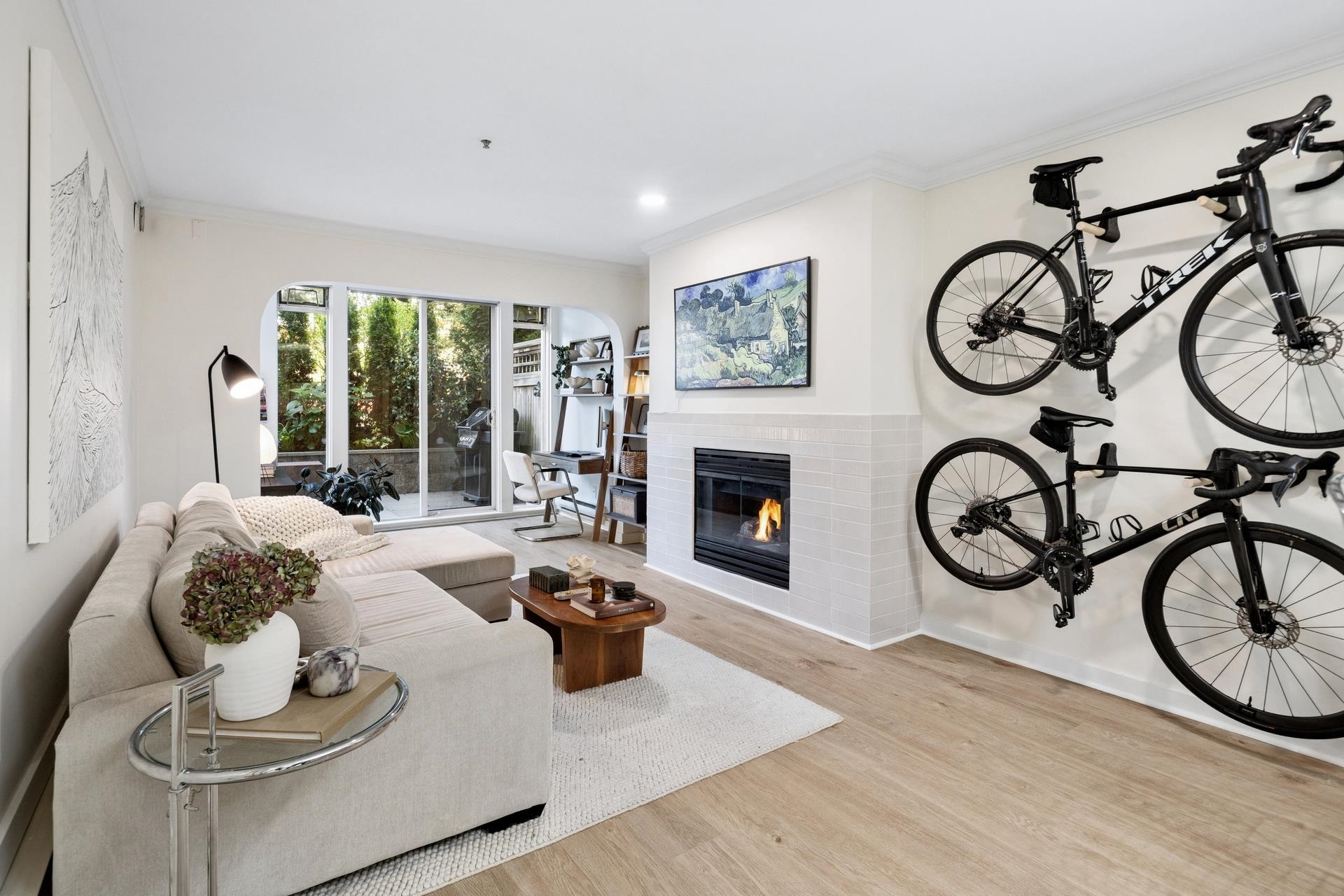 114 155 3RD STREET, R3121006, BC,
