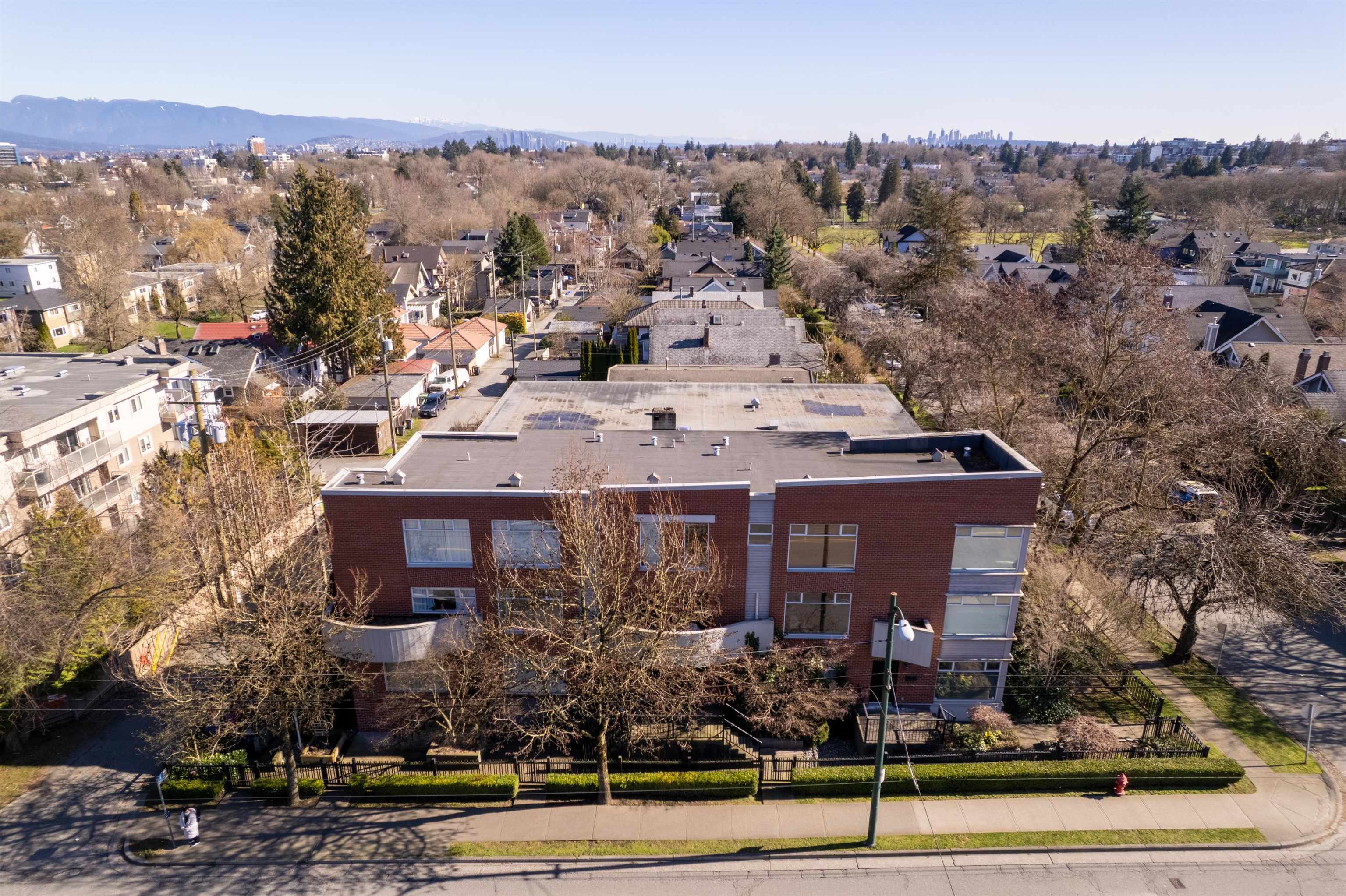 999 W 20TH AVENUE, Vancouver BC V5Z 1Y4, R3121007, BC,