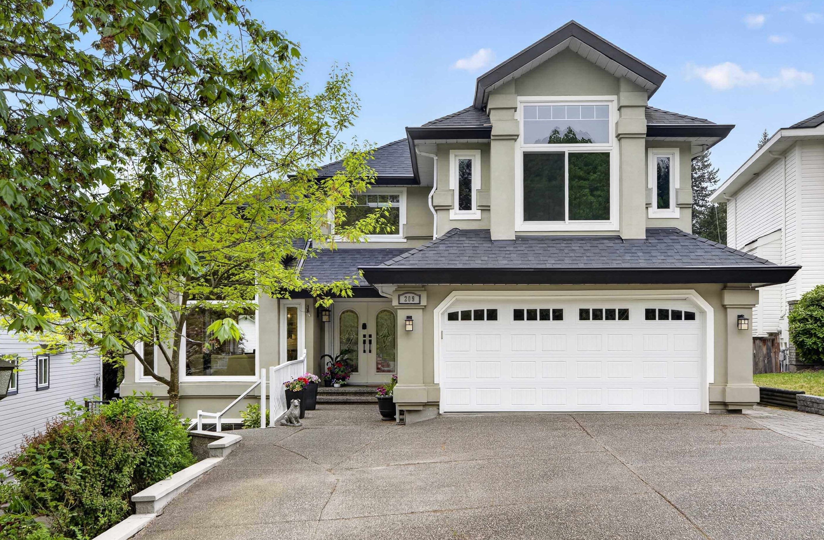 209 RAVINE DRIVE, Port Moody BC V3H 4W7, R3121079, BC,