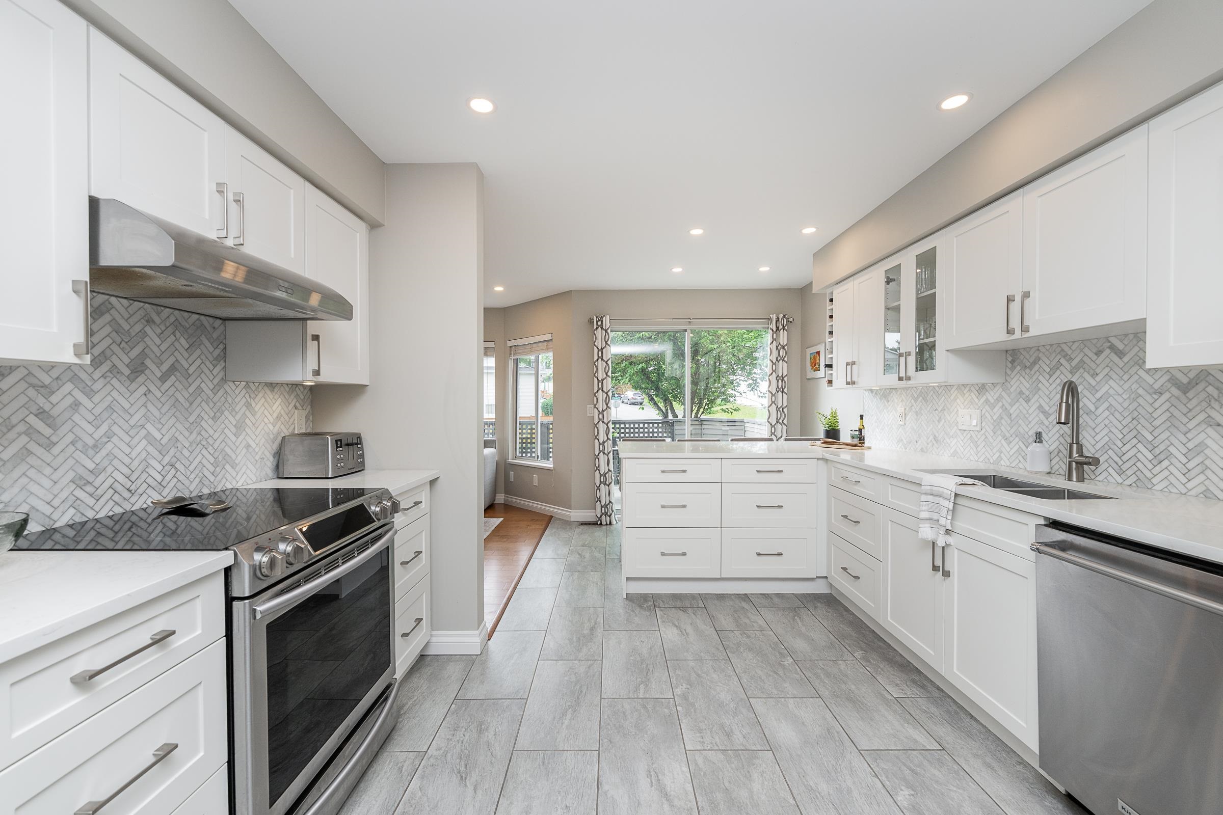 42 1271 LASALLE PLACE, R3121111, BC,