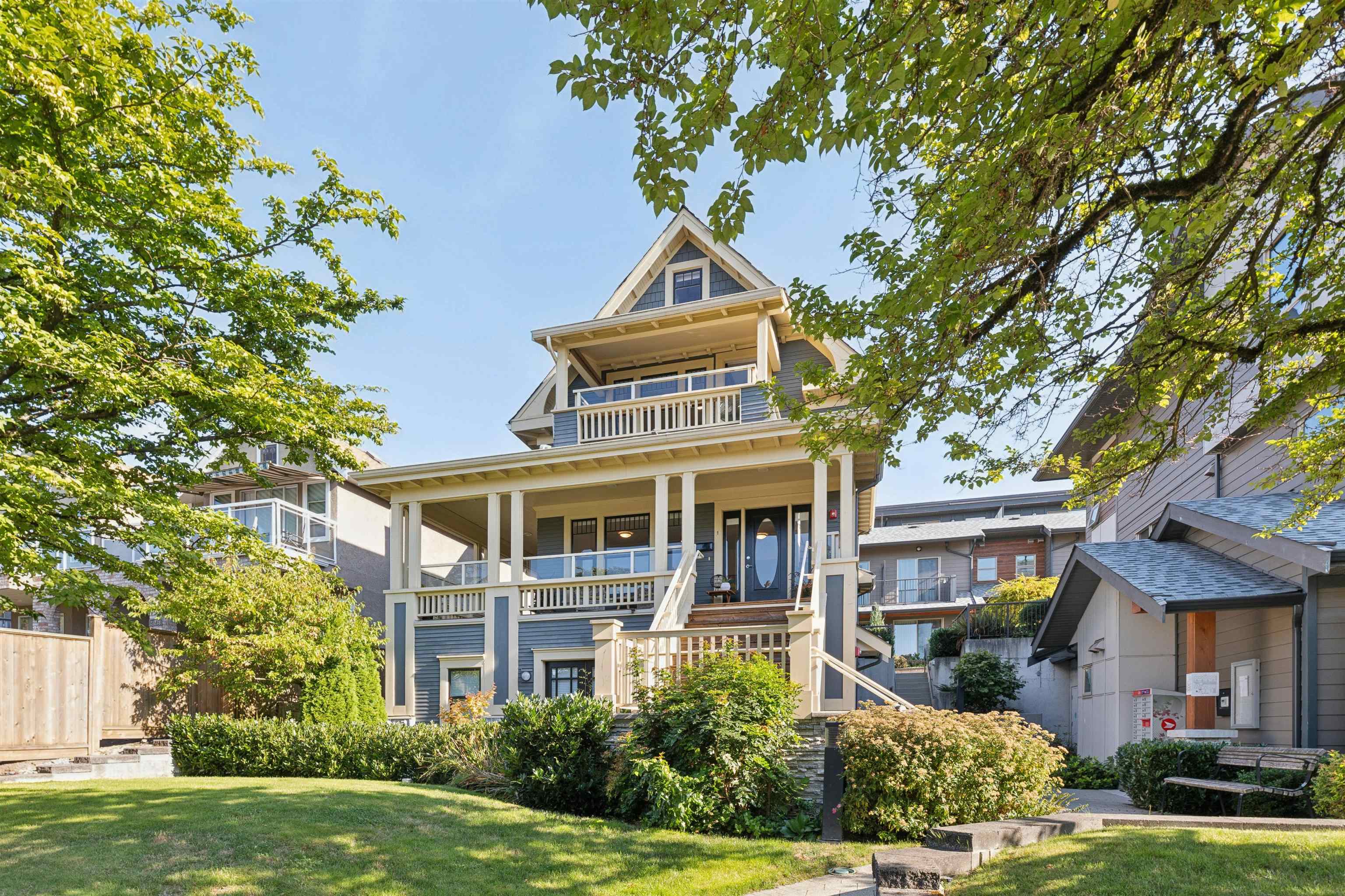 1 & 2 244 5TH STREET, R3121475, BC,