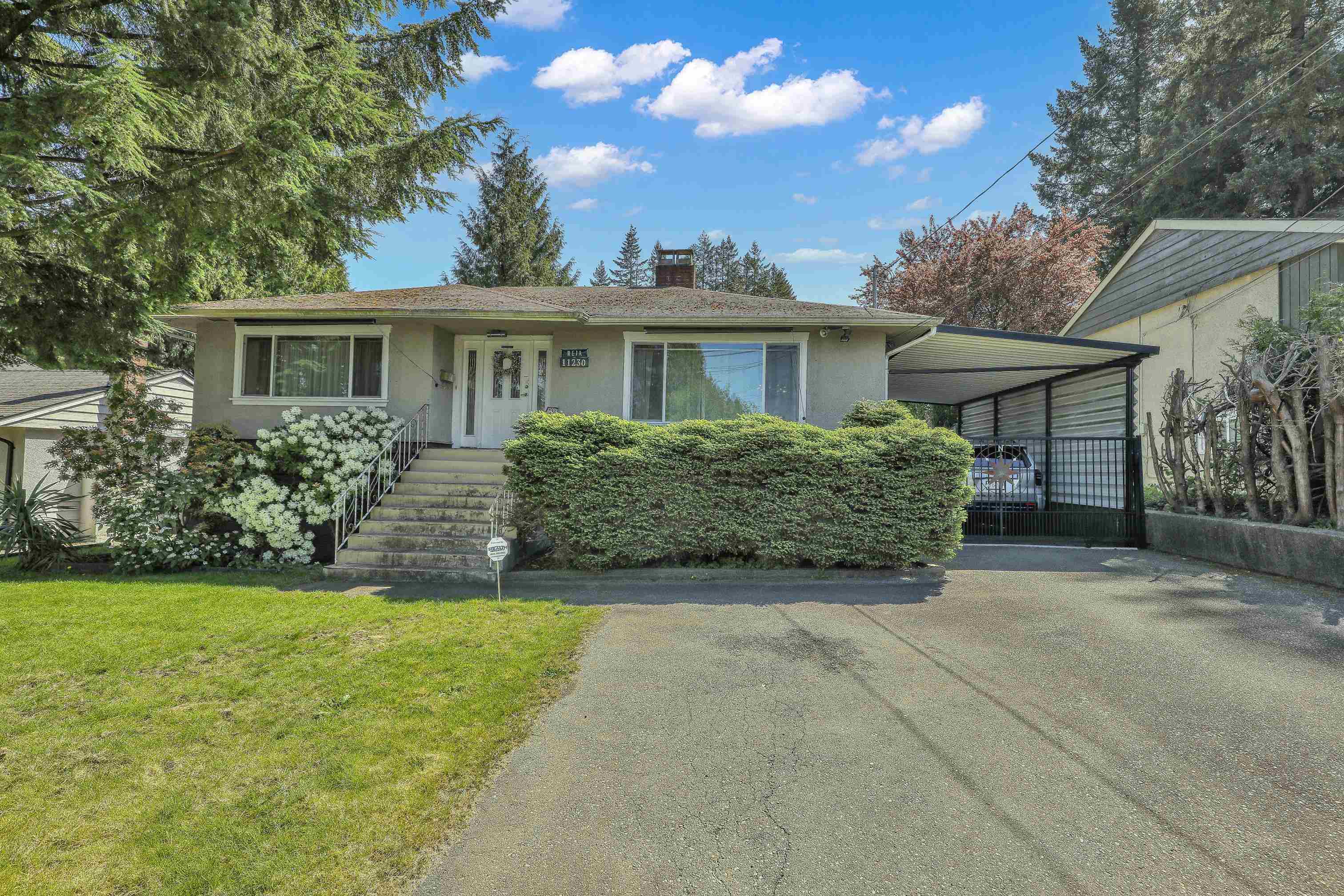 11230 LANSDOWNE DRIVE, Surrey BC V3R 4Z7, R3121614, BC,