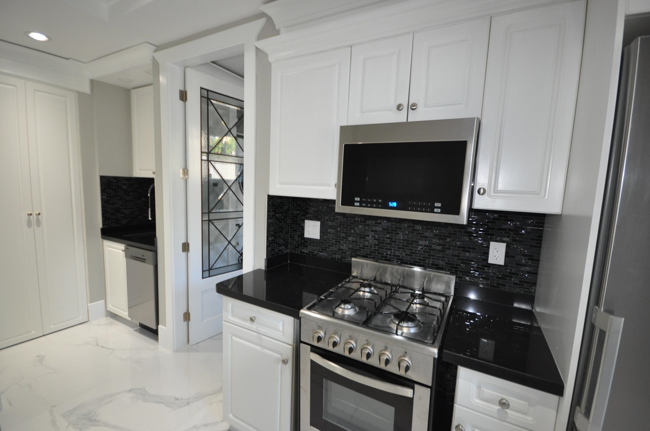 7505 KINGSWAY, Burnaby BC V3N 3C1, R3121680, BC,
