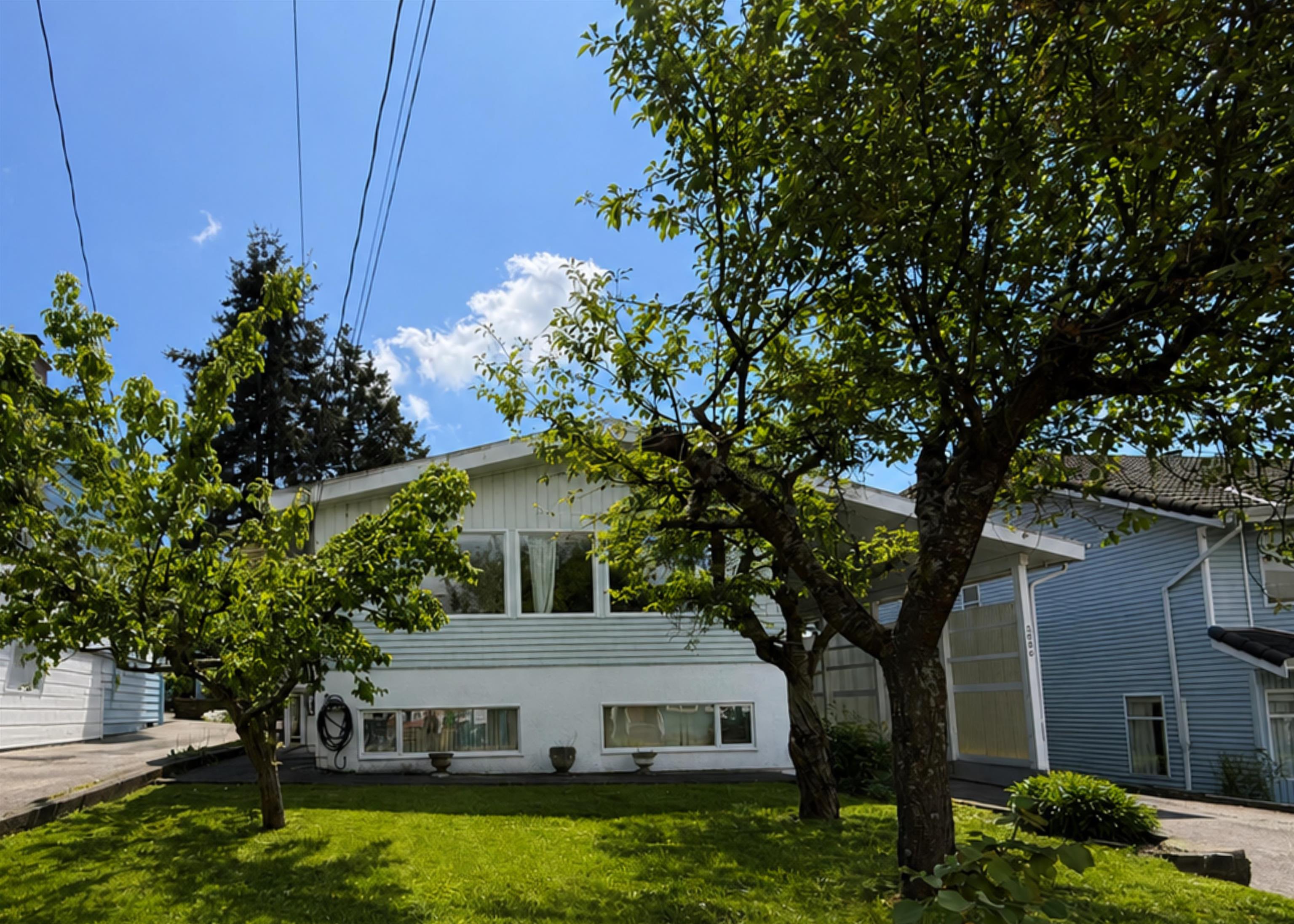 5006 FULWELL STREET, Burnaby BC V5G 1P2, R3121893, BC,