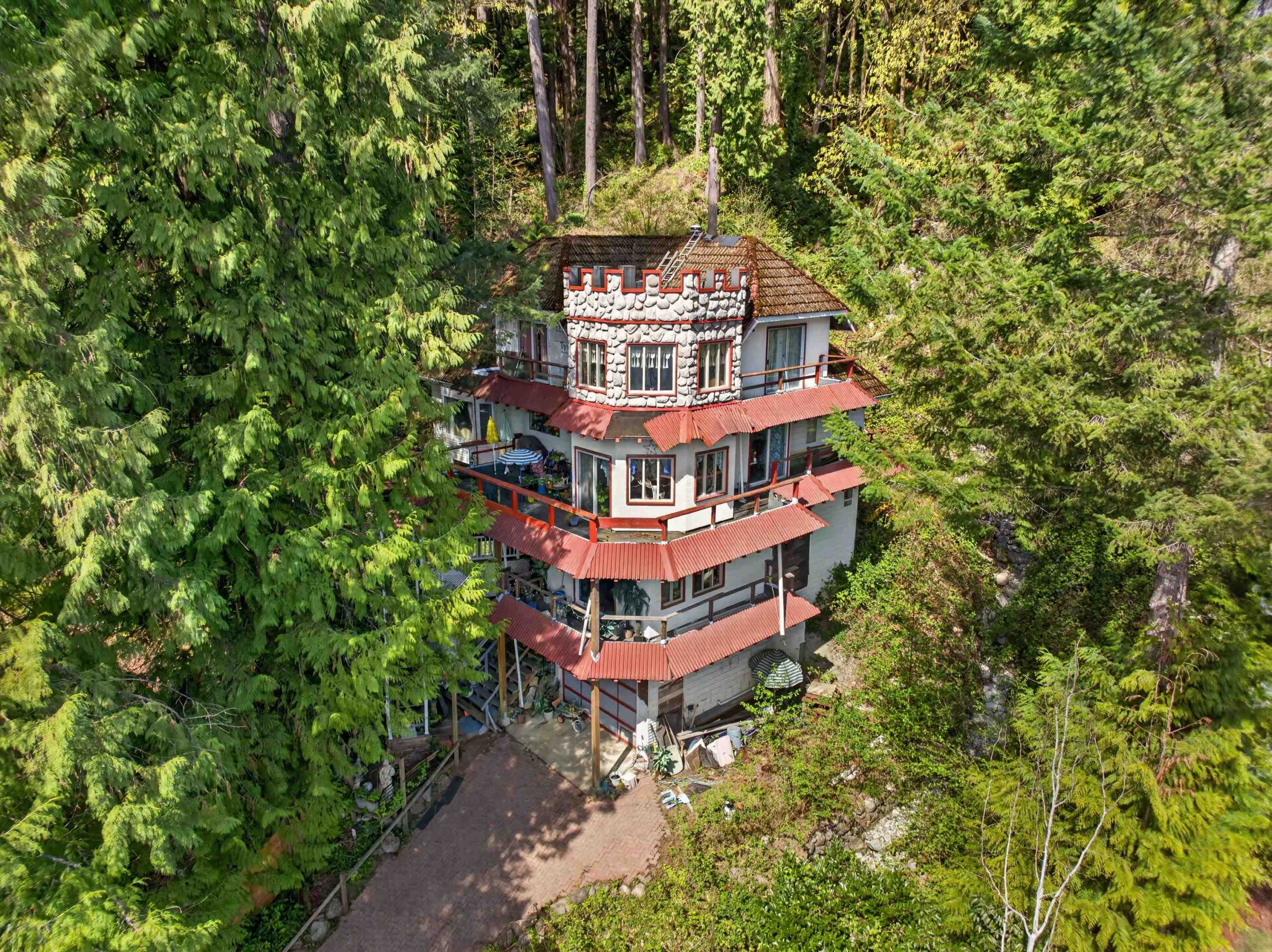 2755 PANORAMA DRIVE, North Vancouver BC V7G 1V7, R3121894, BC,