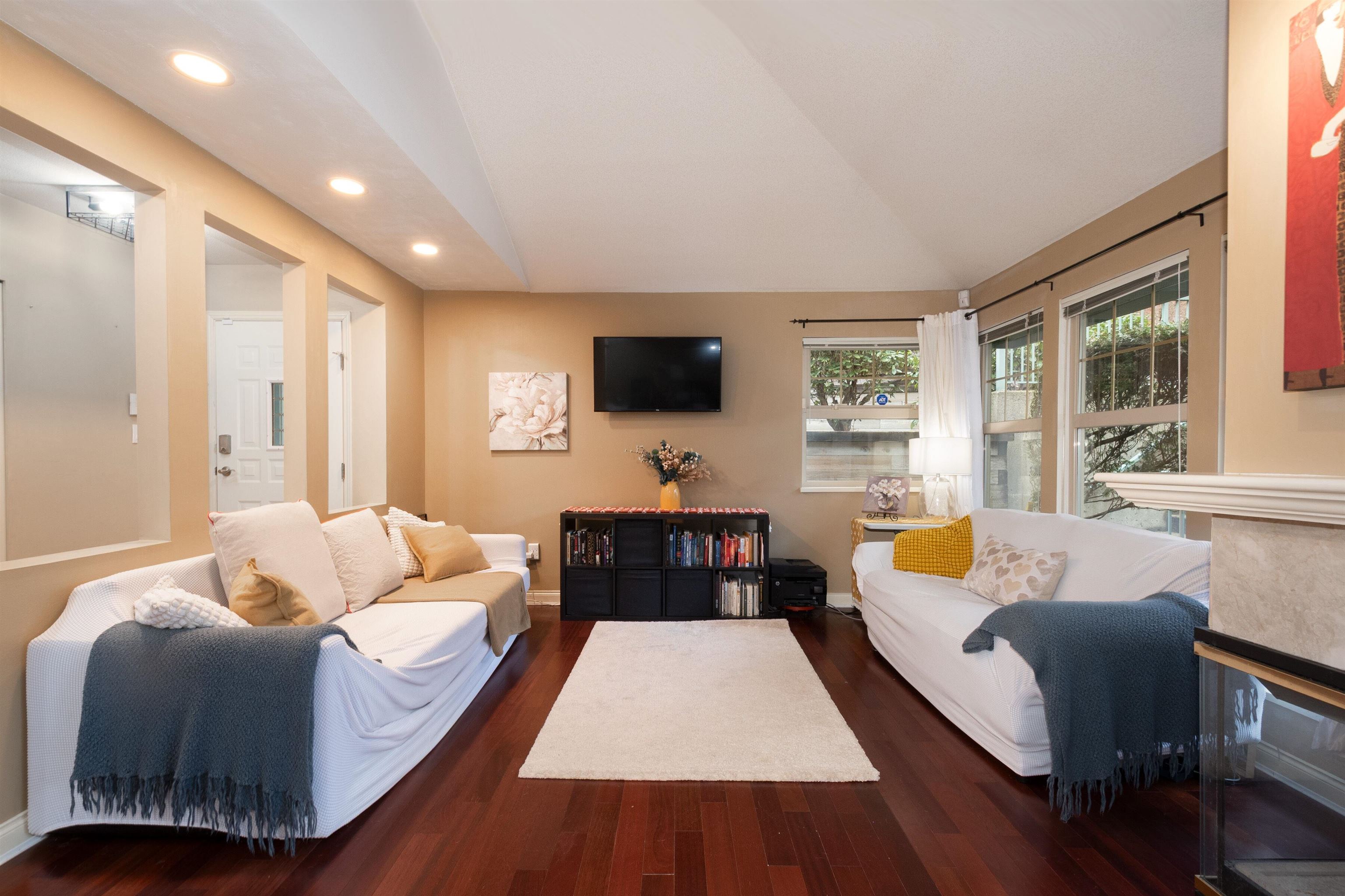 20 65 FOXWOOD DRIVE, R3121982, BC,