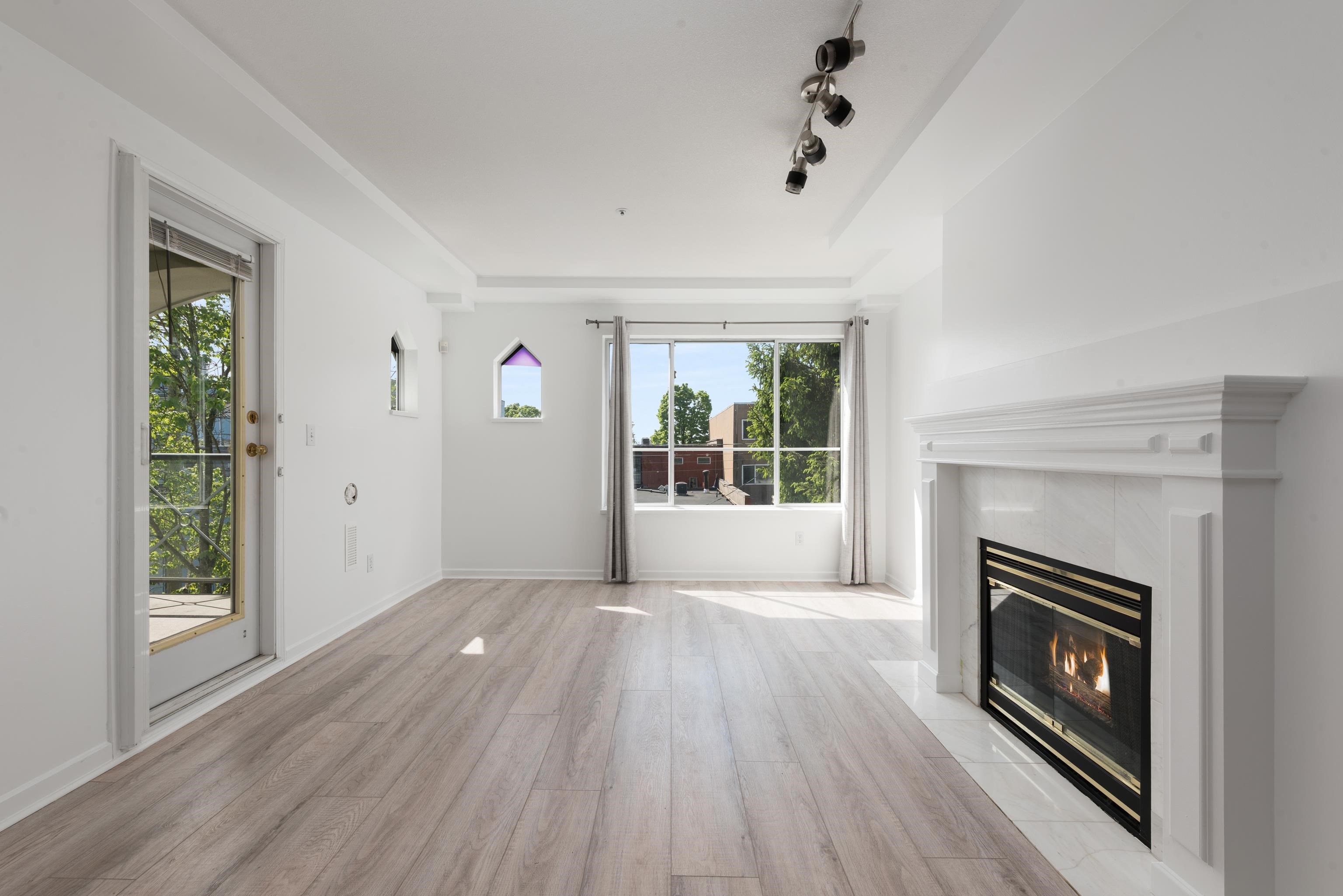 304 6475 CHESTER STREET, R3122048, BC,
