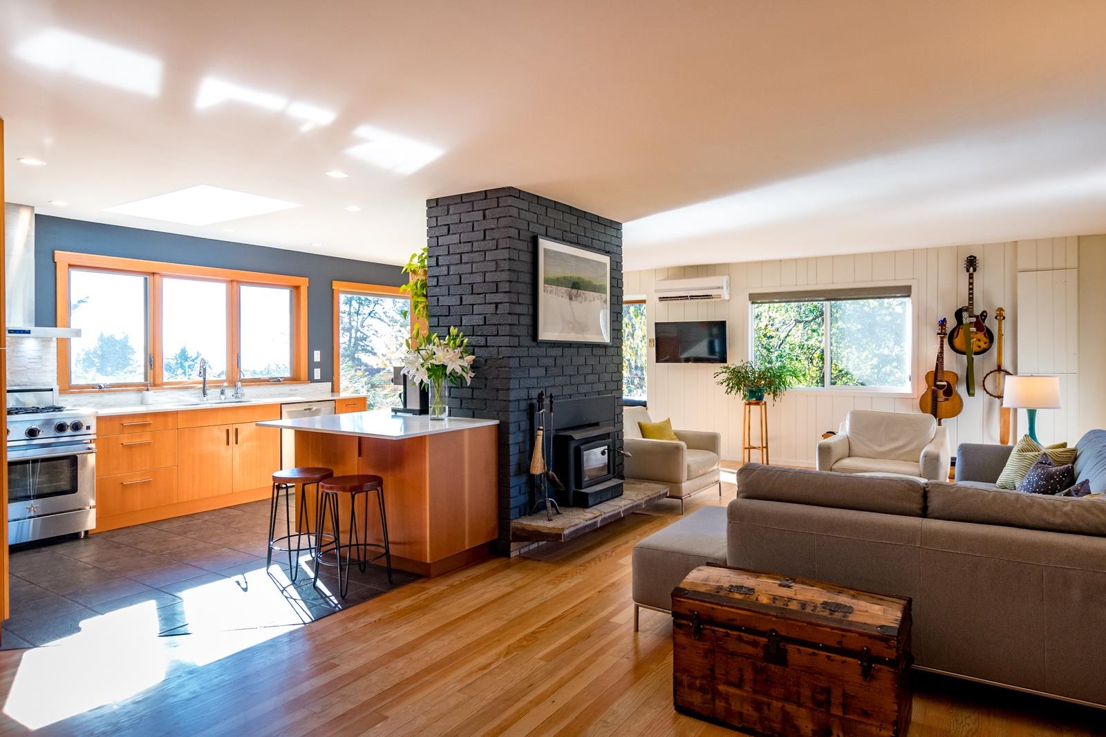 5201 HAVIES ROAD, Sechelt BC V7Z 0B9, R3122050, BC,