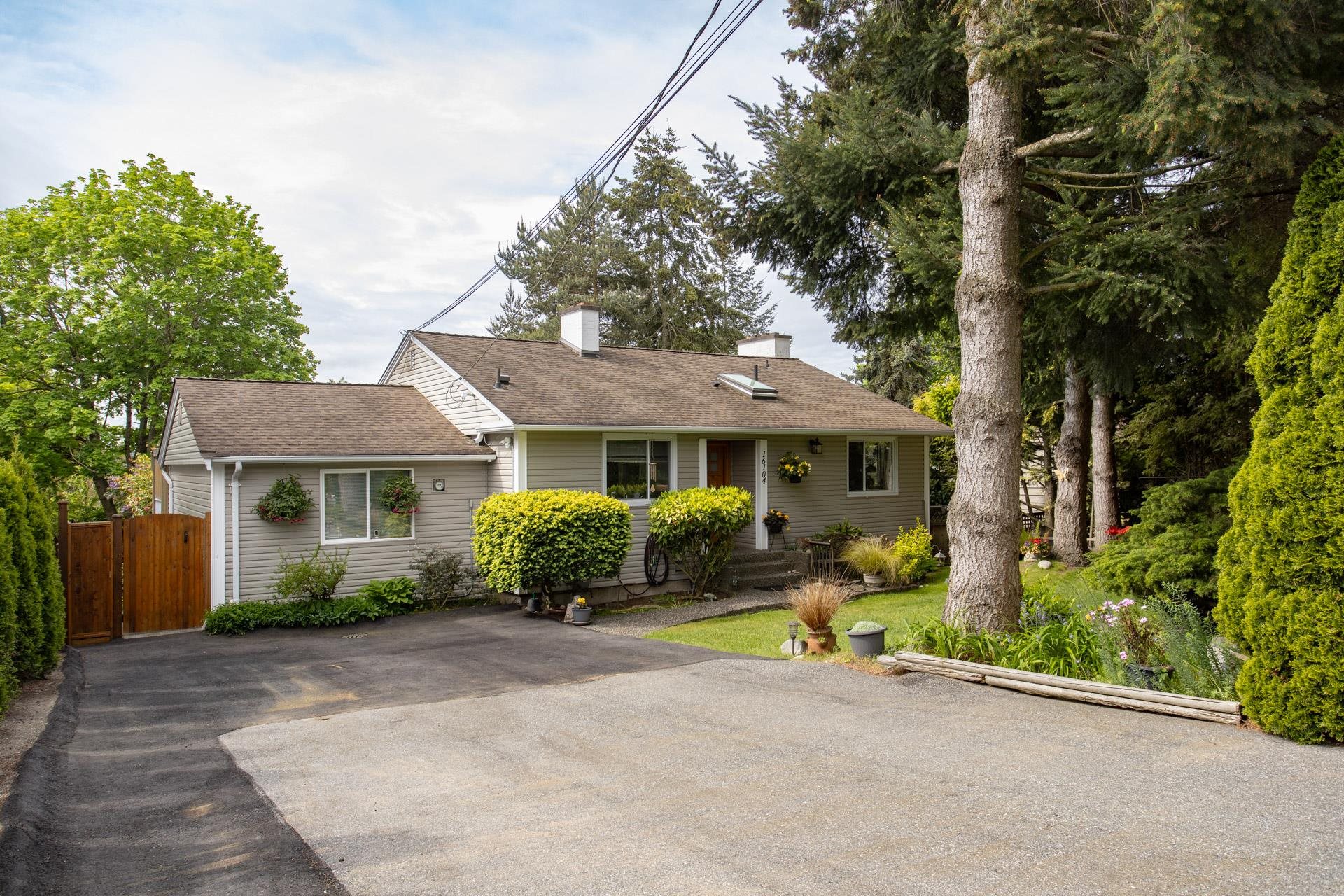 16104 9 AVENUE, Surrey BC V4A 1A6, R3122061, BC,