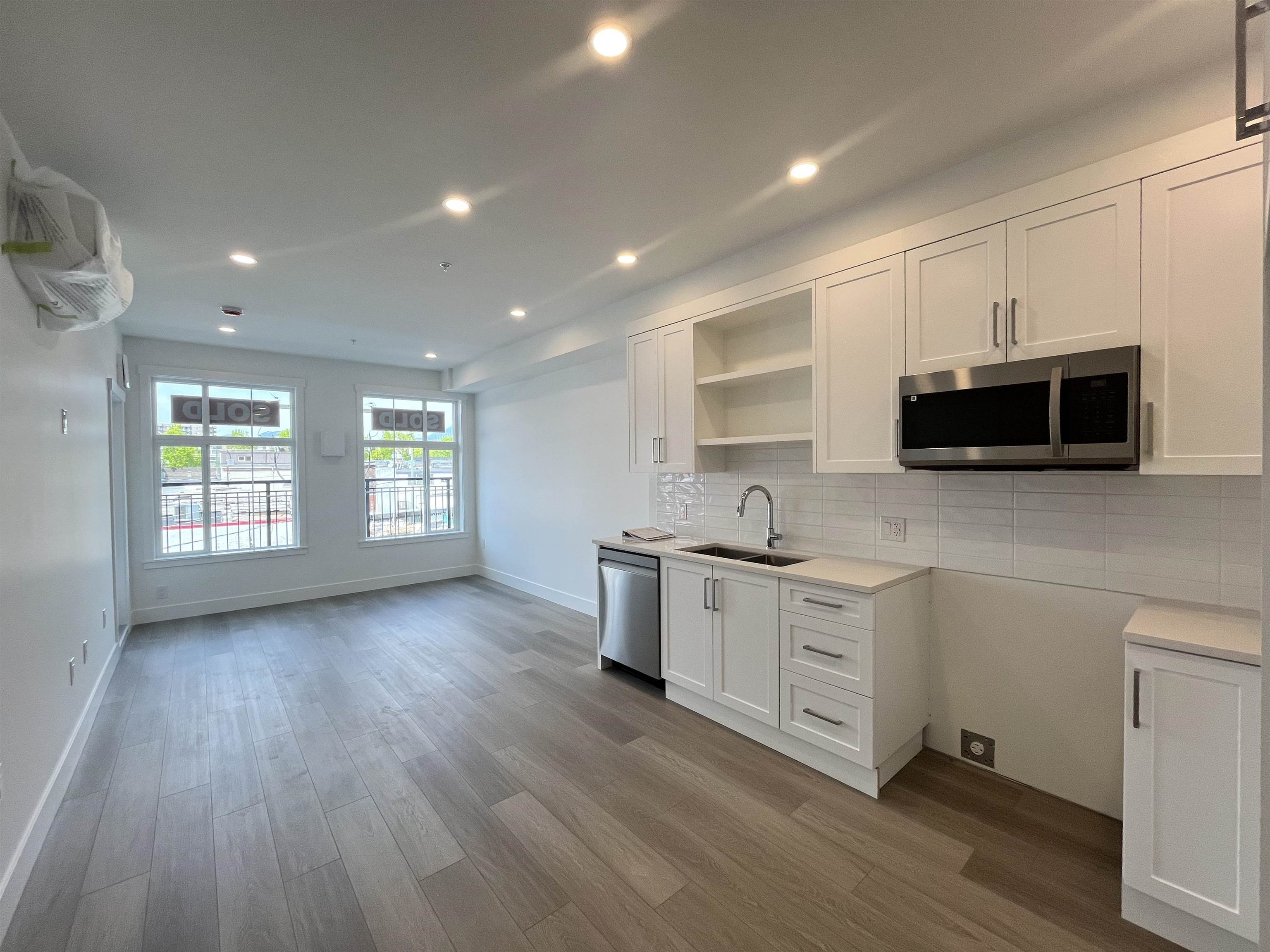 316 22348 NORTH AVE, R3122185, BC,