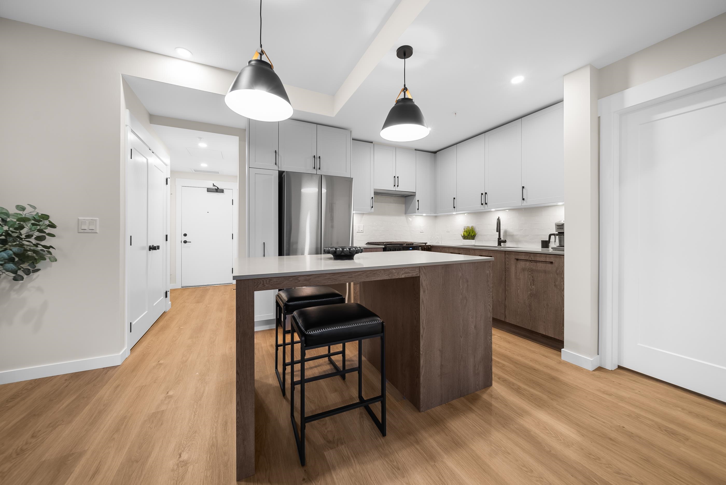 201 27218 ALDERGROVE TOWN CENTRE DRIVE, R3122222, BC,