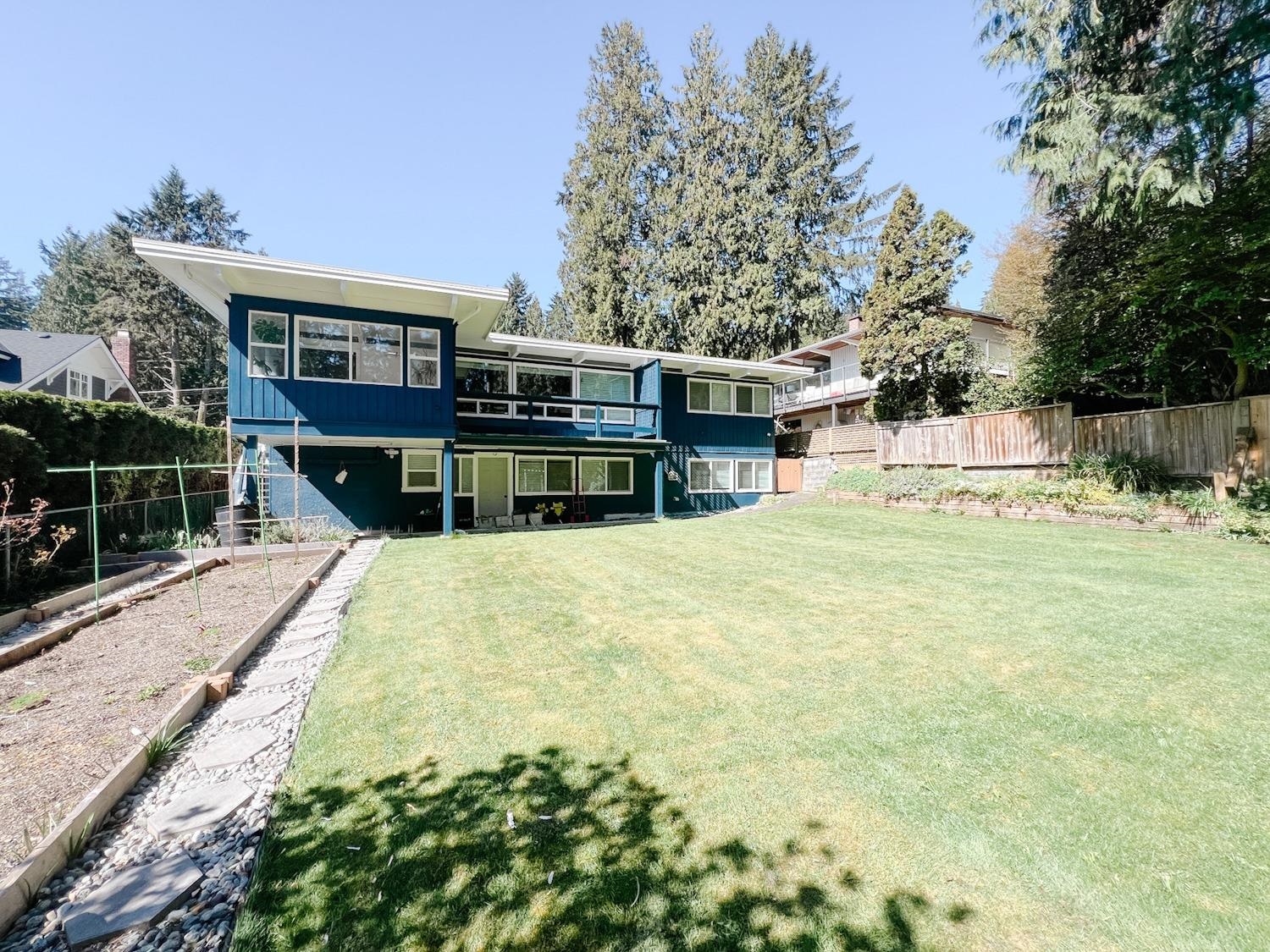 3190 ROYAL AVENUE, North Vancouver BC V7K 1Y8, R3122238, BC,