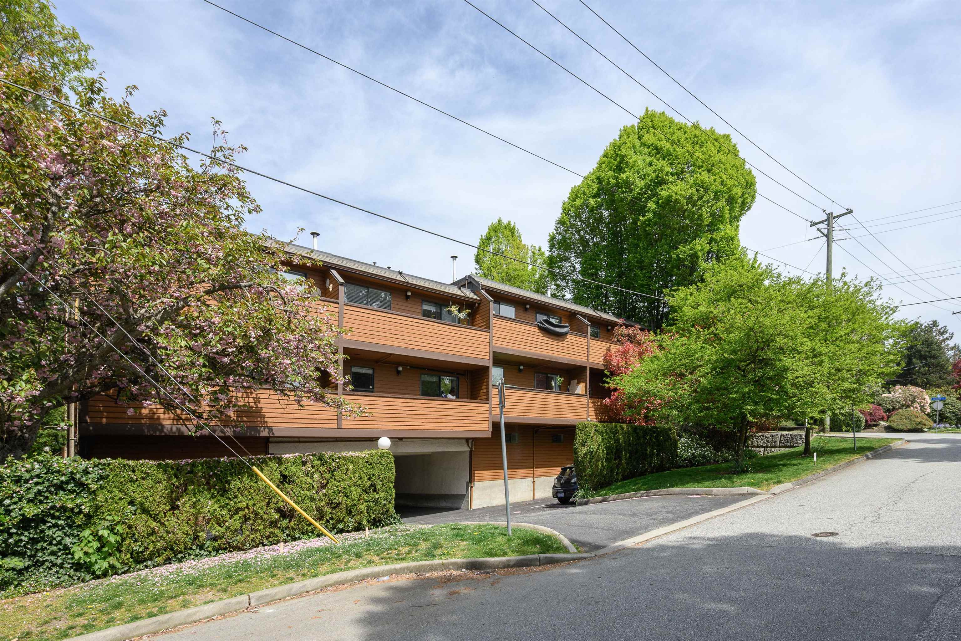3201 LONSDALE AVENUE, North Vancouver BC V7N 4G8, R3122295, BC,