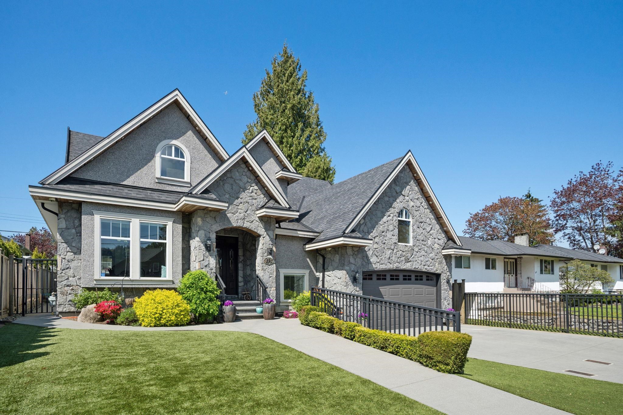 675 CLARE AVENUE, Burnaby BC V5B 4L5, R3122369, BC,