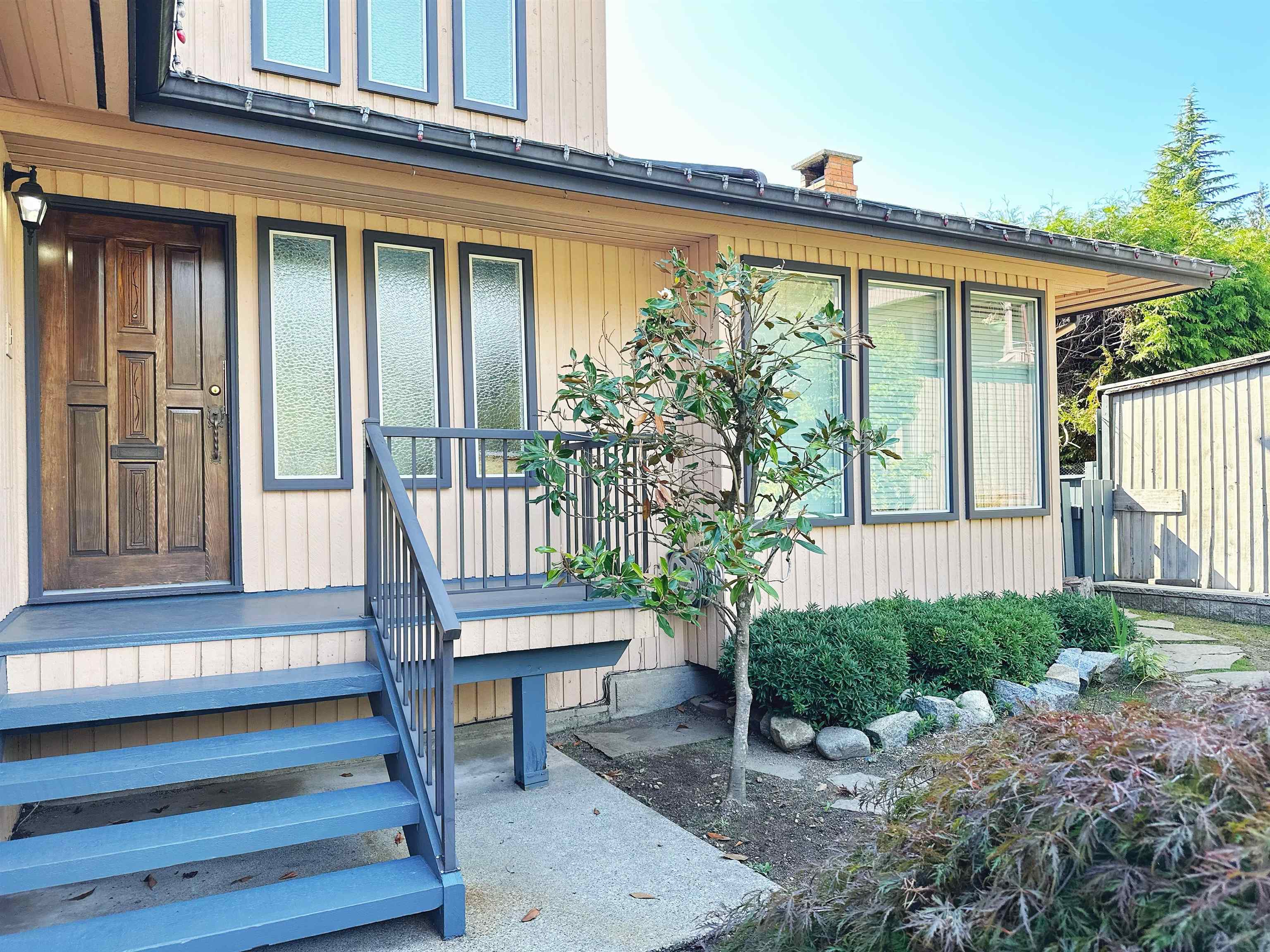 Upper Level 3847 PROSPECT ROAD, R3122384, BC,