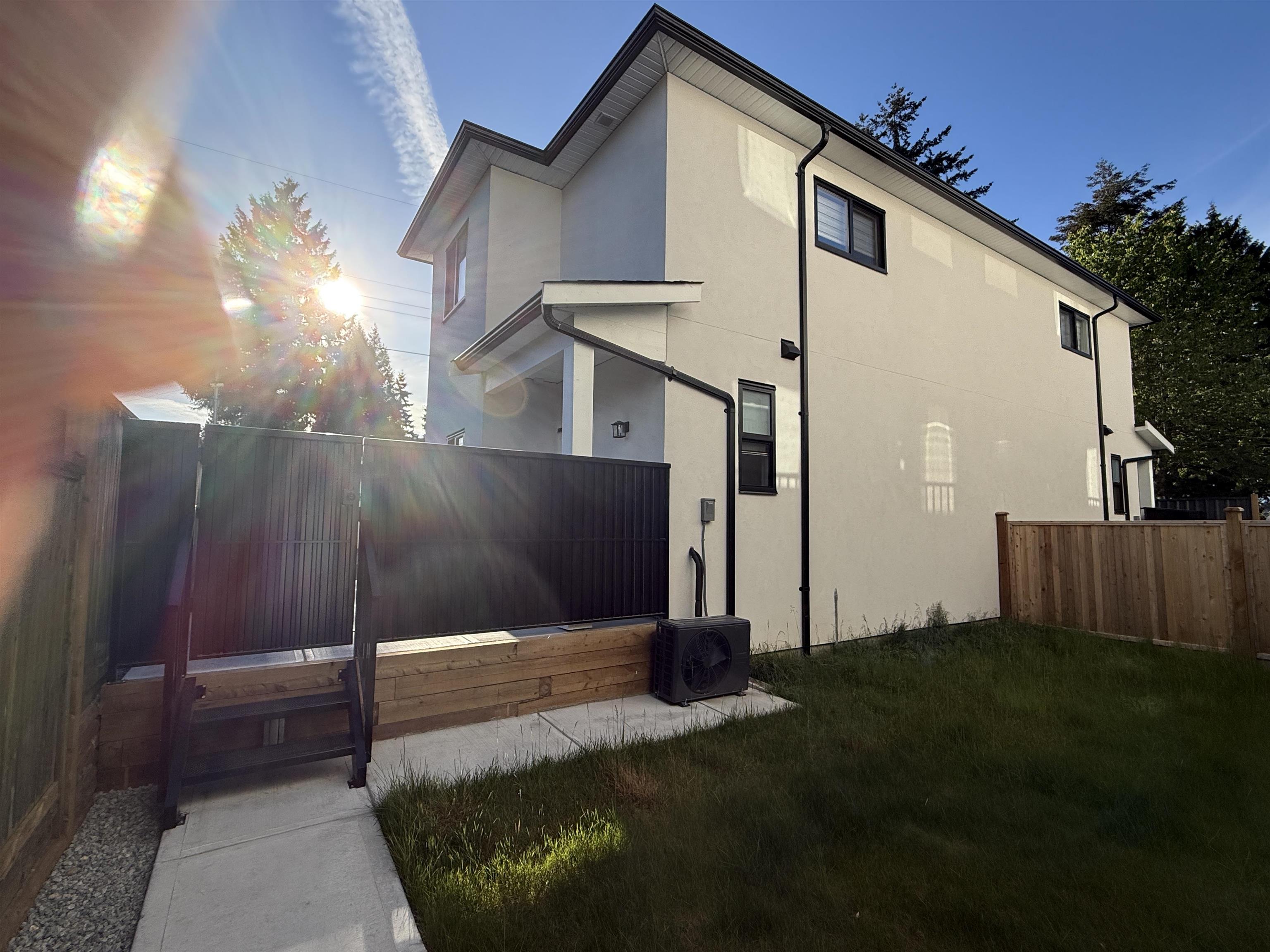 101 9727 129A STREE, R3122400, BC,