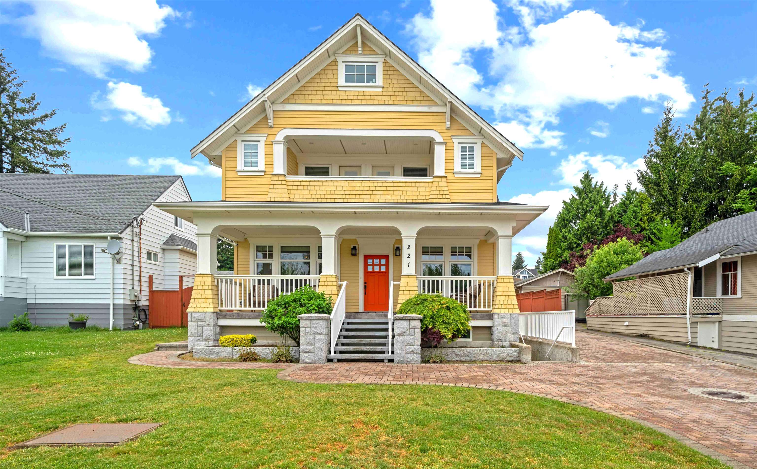 221 NINTH AVENUE, New Westminster BC V3L 2A2, R3122479, BC,
