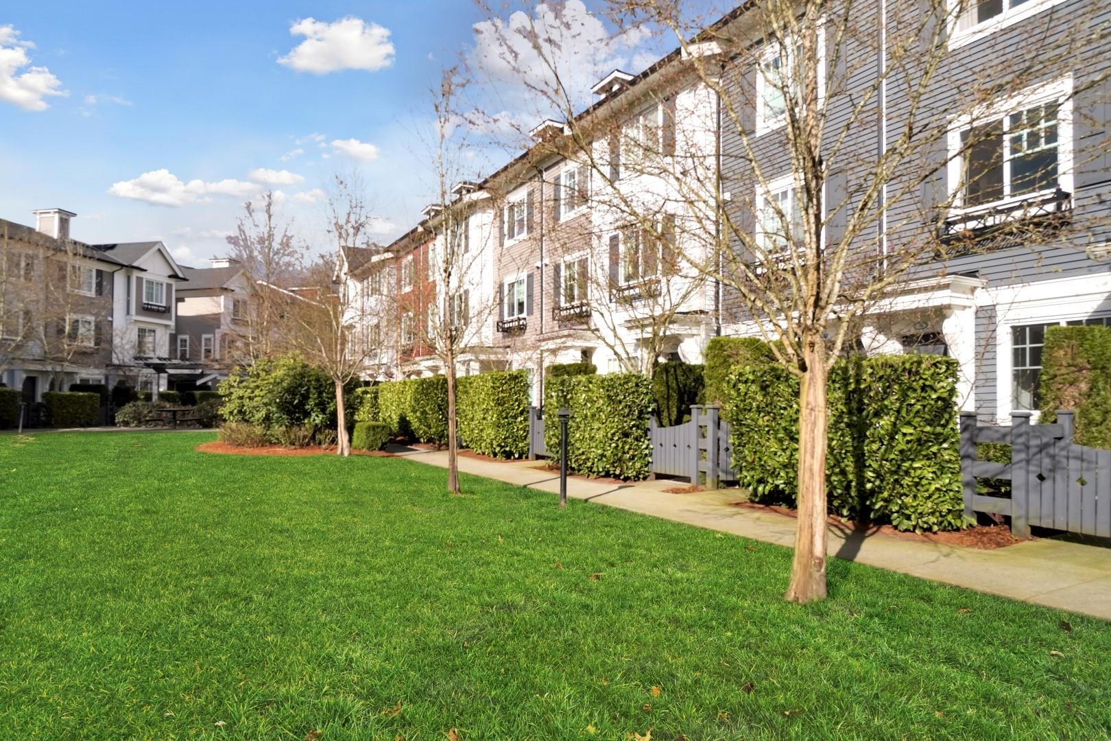 38 3010 RIVERBEND DRIVE, R3122480, BC,
