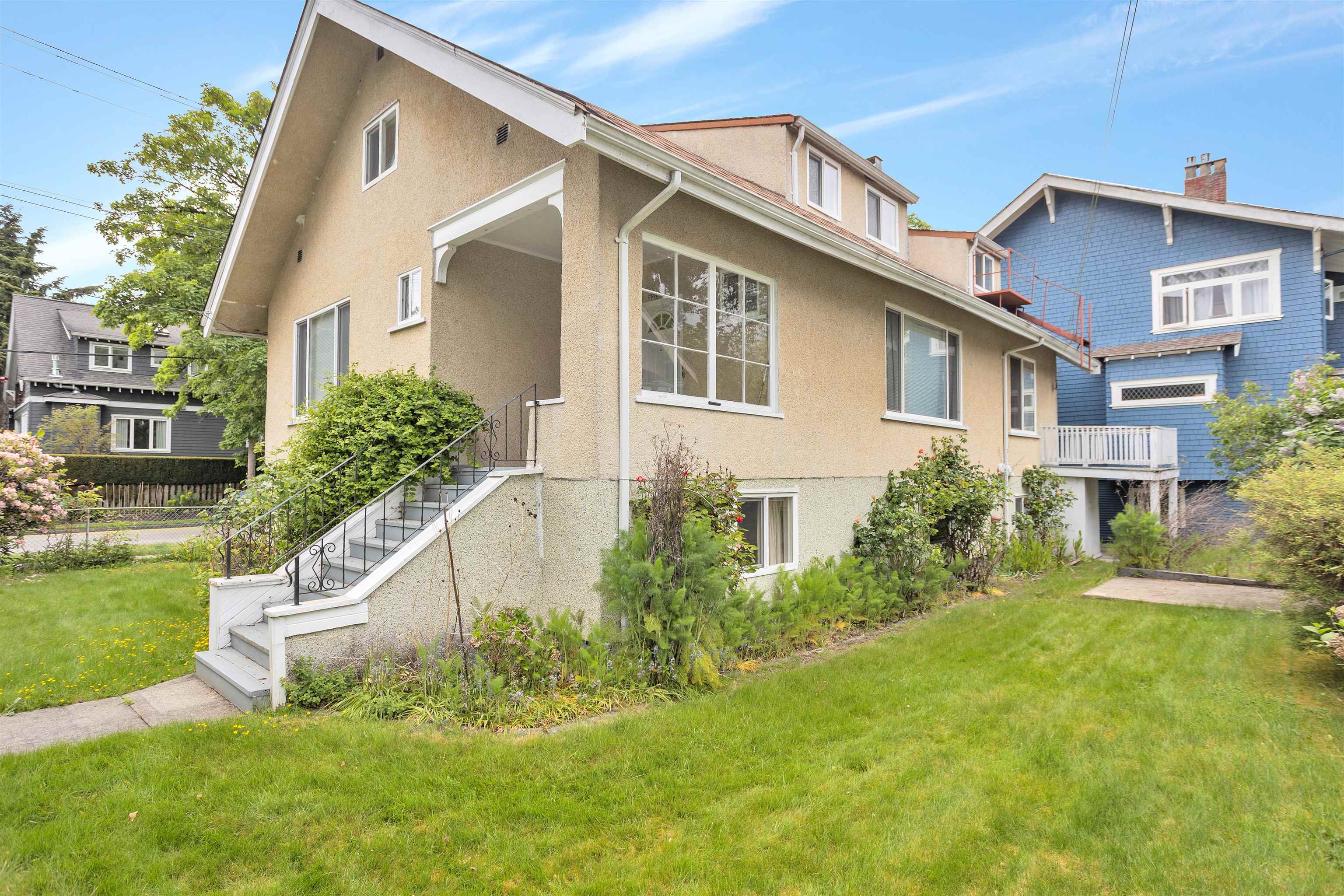 2206 MUSQUEAMVIEW STREET, Vancouver BC V6K 4G9, R3122522, BC,