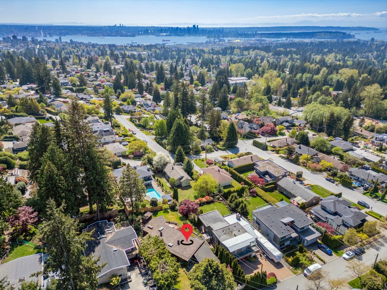 241 W BALMORAL ROAD, North Vancouver BC V7N 2T9, R3122550, BC,