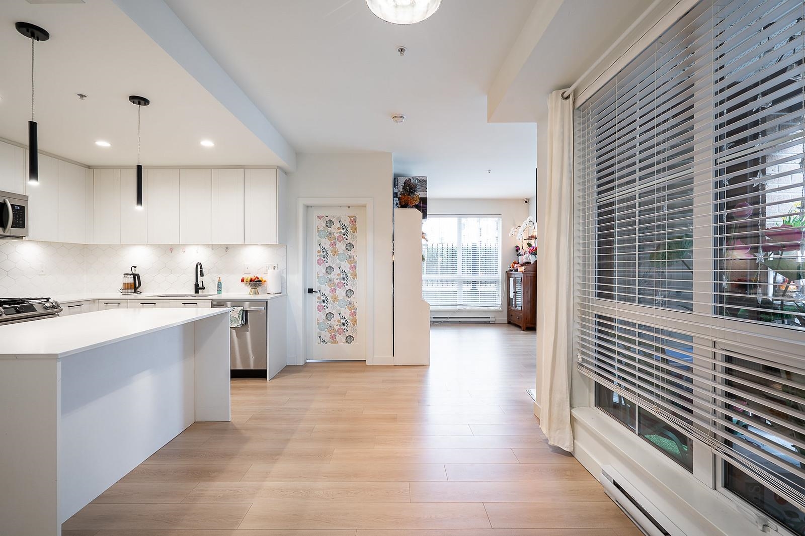 102 20052 83A AVENUE, R3122566, BC,