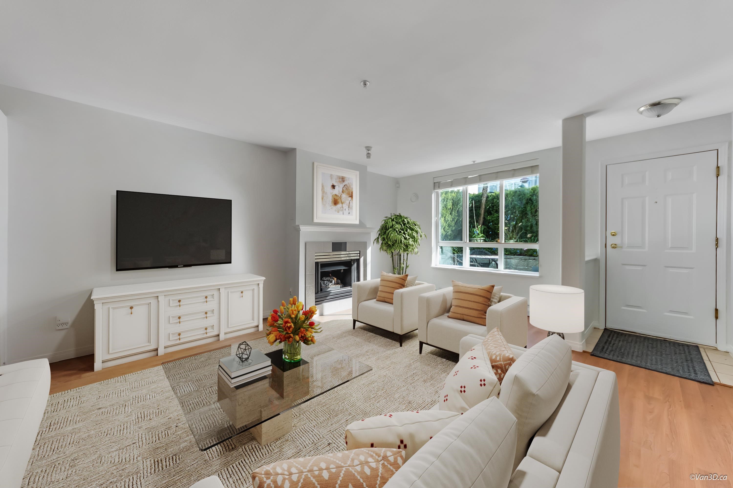 127 6588 SOUTHOAKS CRESCENT, R3122572, BC,