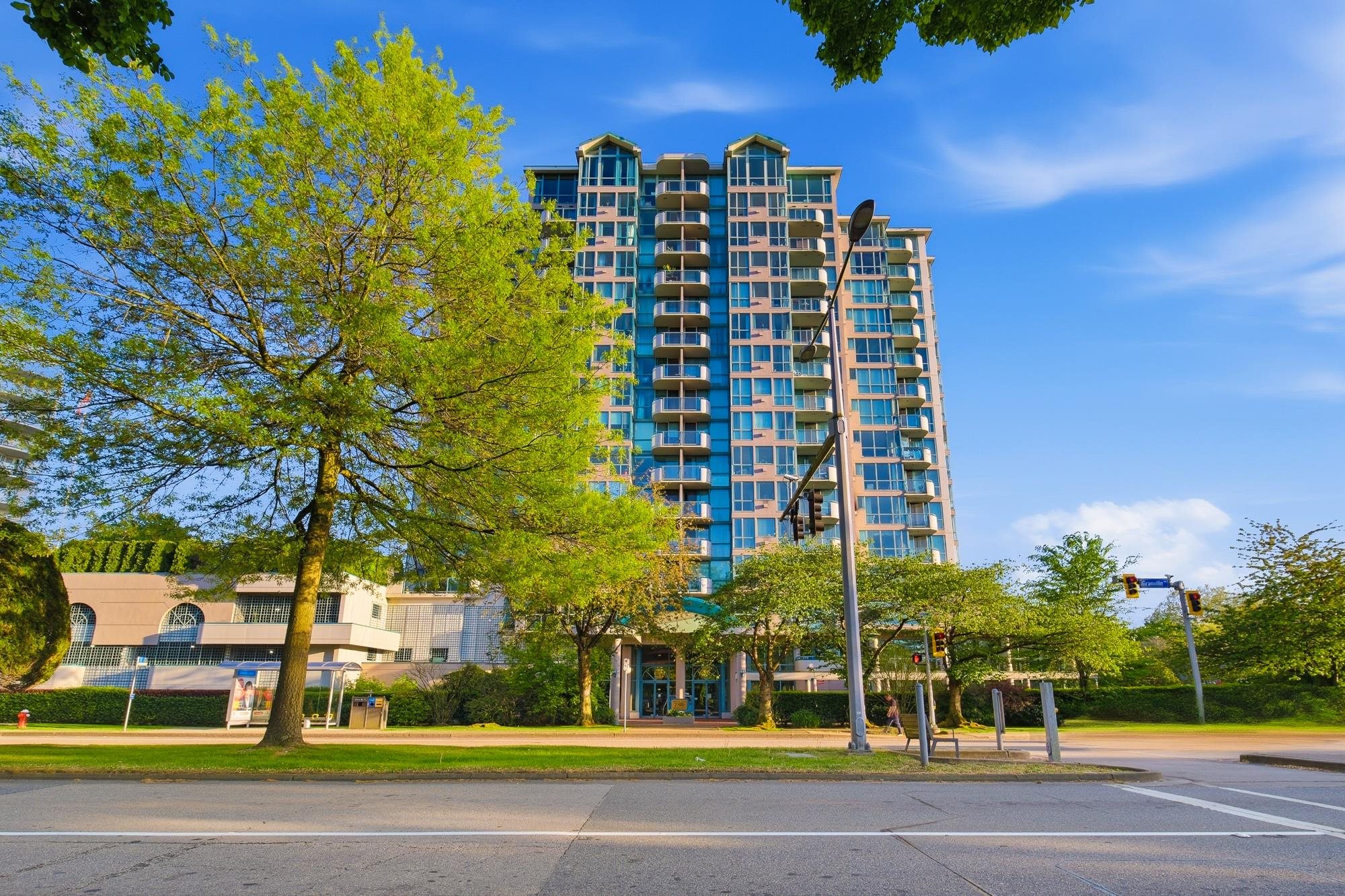 908 7500 GRANVILLE AVENUE, R3122580, BC,