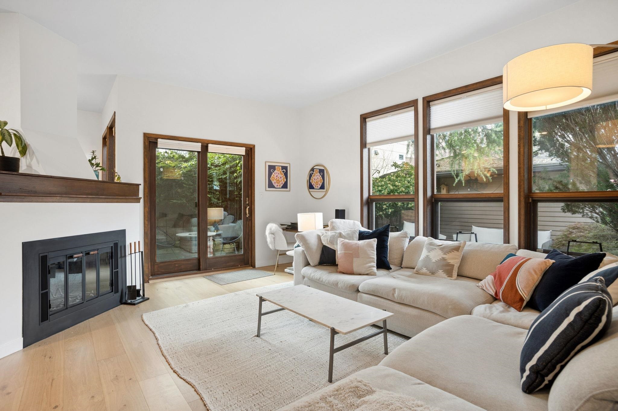 2421 TRAFALGAR STREET, Vancouver BC V6K 3T2, R3122585, BC,