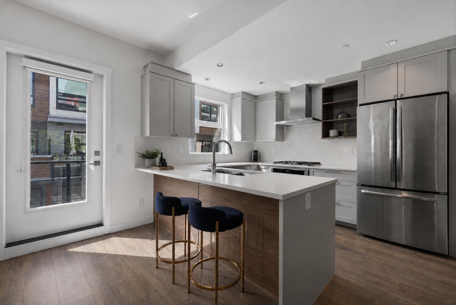 21 856 ORWELL STREET, R3122765, BC,