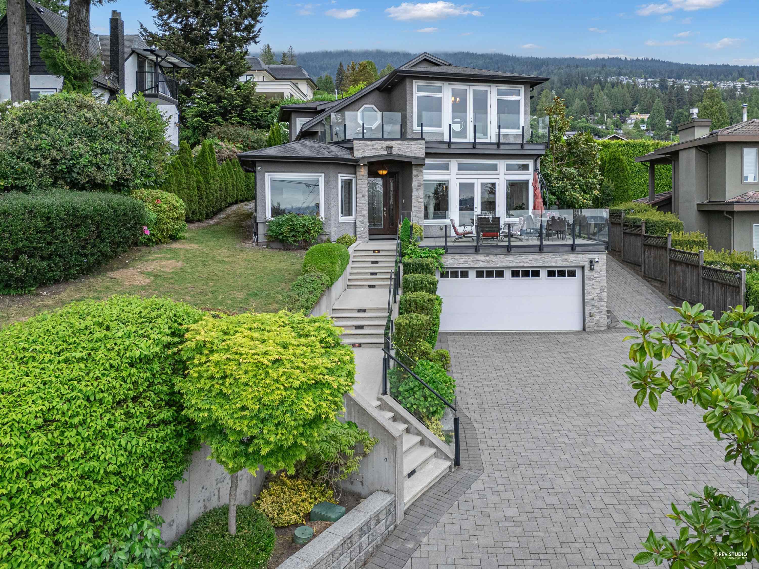 2567 LAWSON AVENUE, West Vancouver BC V7V 2G1, R3122830, BC,