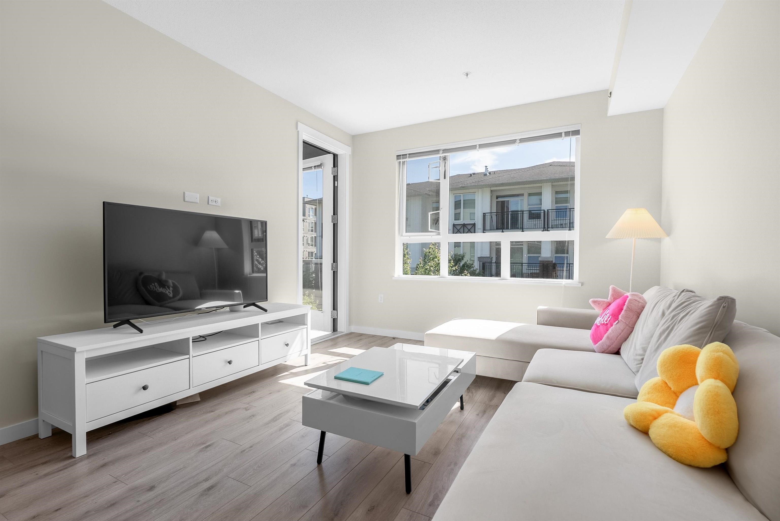 315 9233 ODLIN ROAD, R3122854, BC,