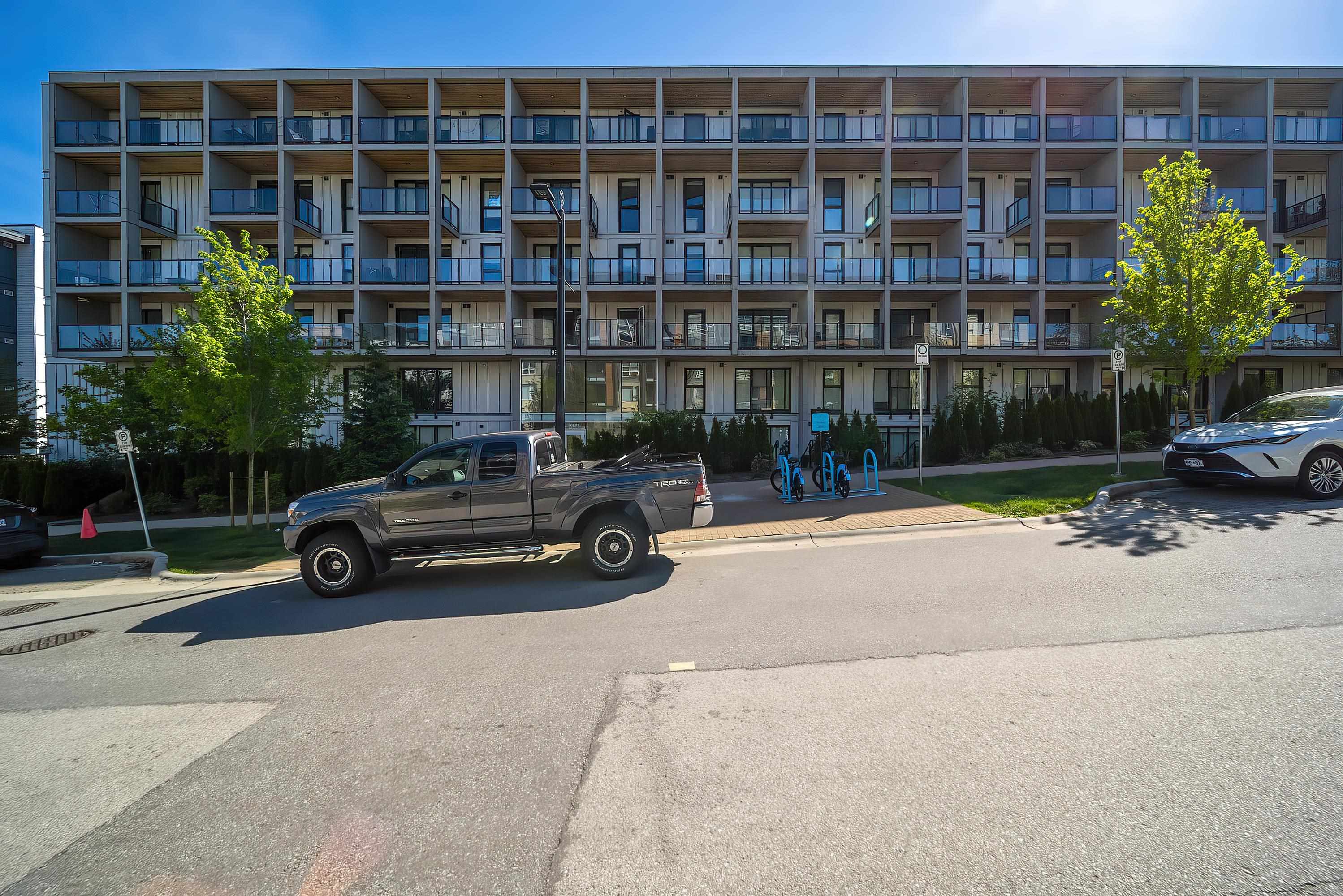 307 9888 UNIVERSITY CRESCENT, R3122975, BC,