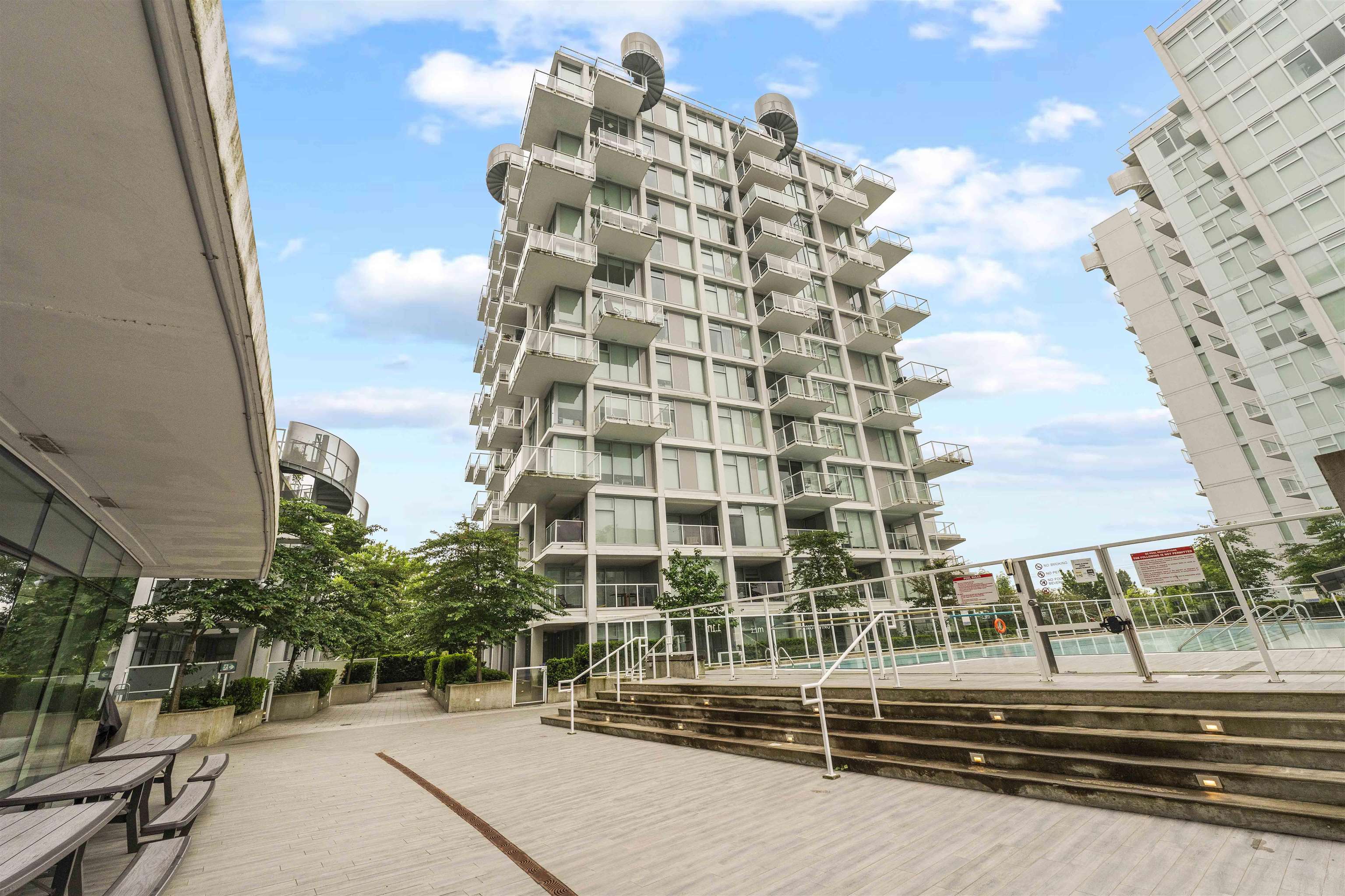 806 2221 30TH AVENUE, R3122990, BC,