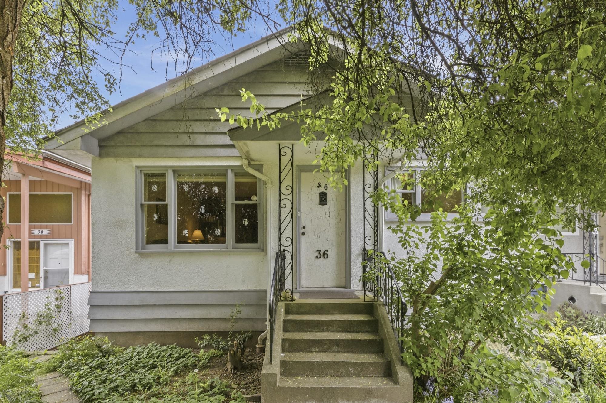 36 WARWICK AVENUE, Burnaby BC V5B 3X3, R3123085, BC,