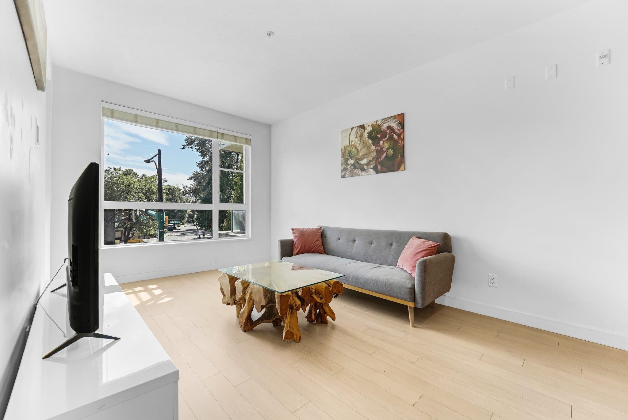 211 1621 HAMILTON AVENUE, R3123177, BC,