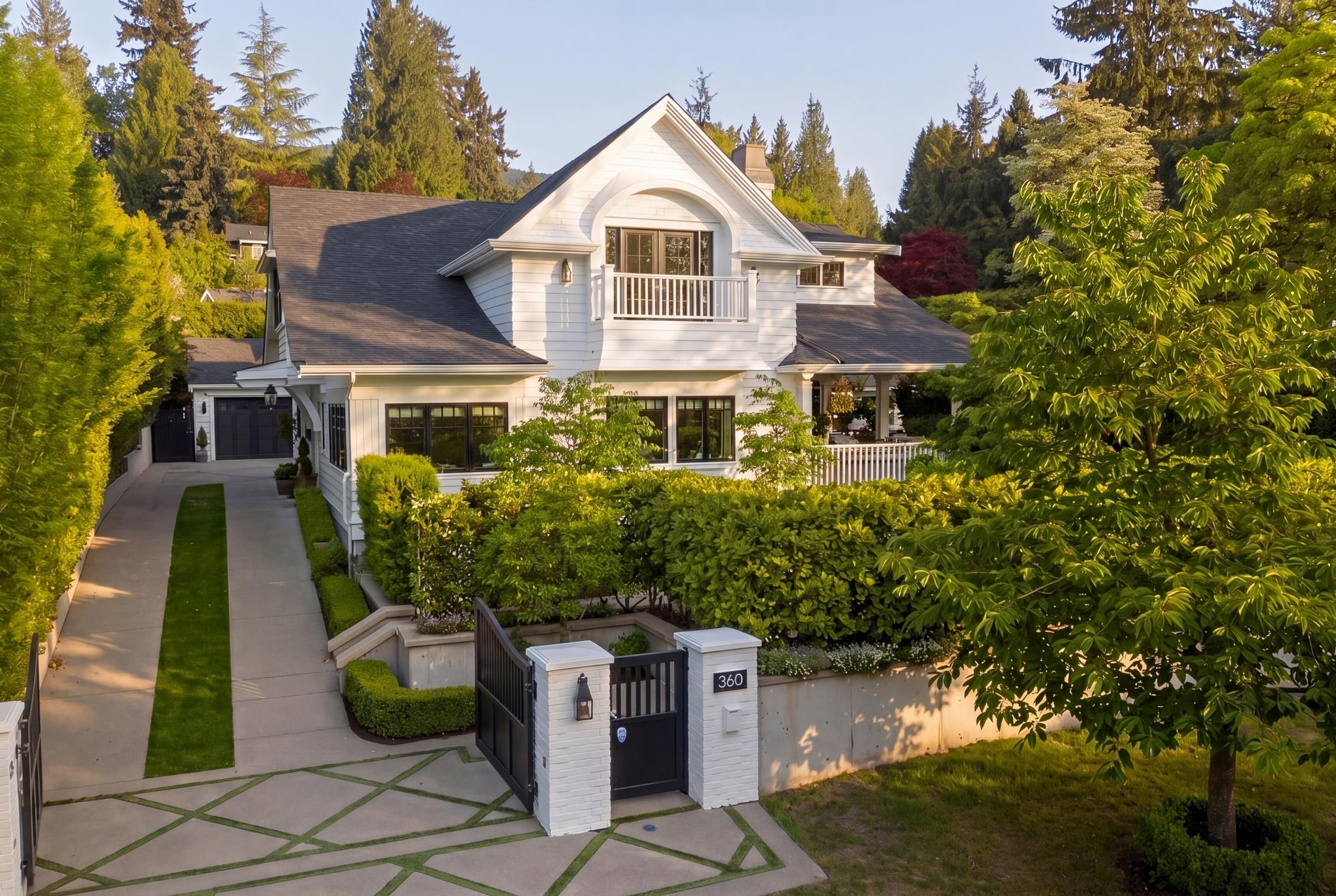 360 E WINDSOR ROAD, North Vancouver BC V7N 1K1, R3123243, BC,