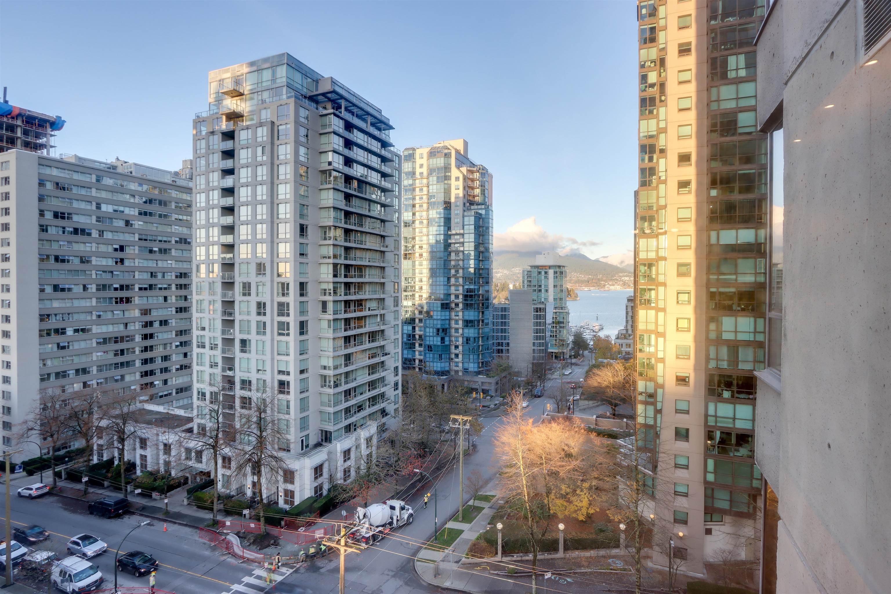 601 738 BROUGHTON STREET, R3123275, BC,