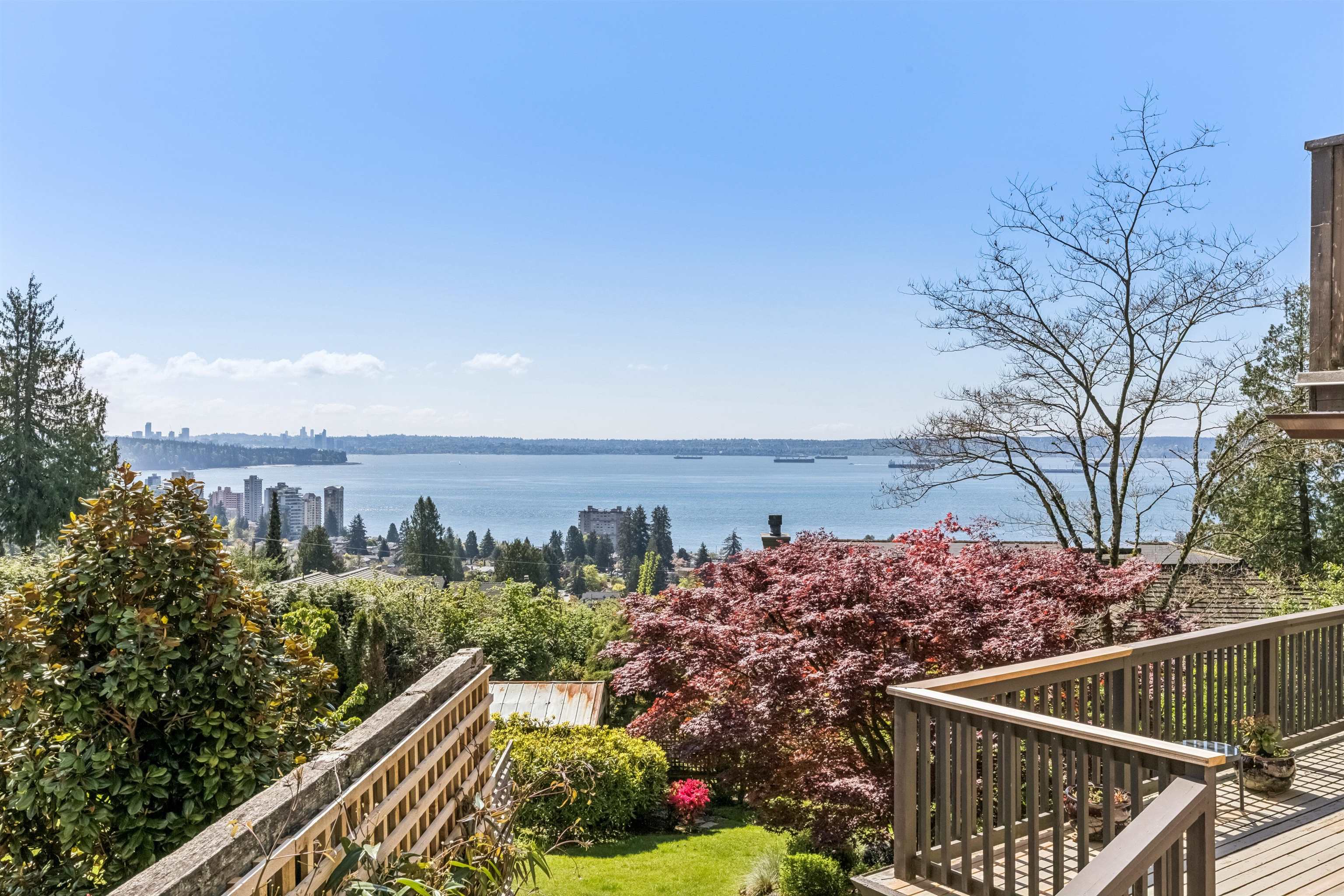 2440 QUEENS AVENUE, West Vancouver BC V7V 2Y6, R3123280, BC,
