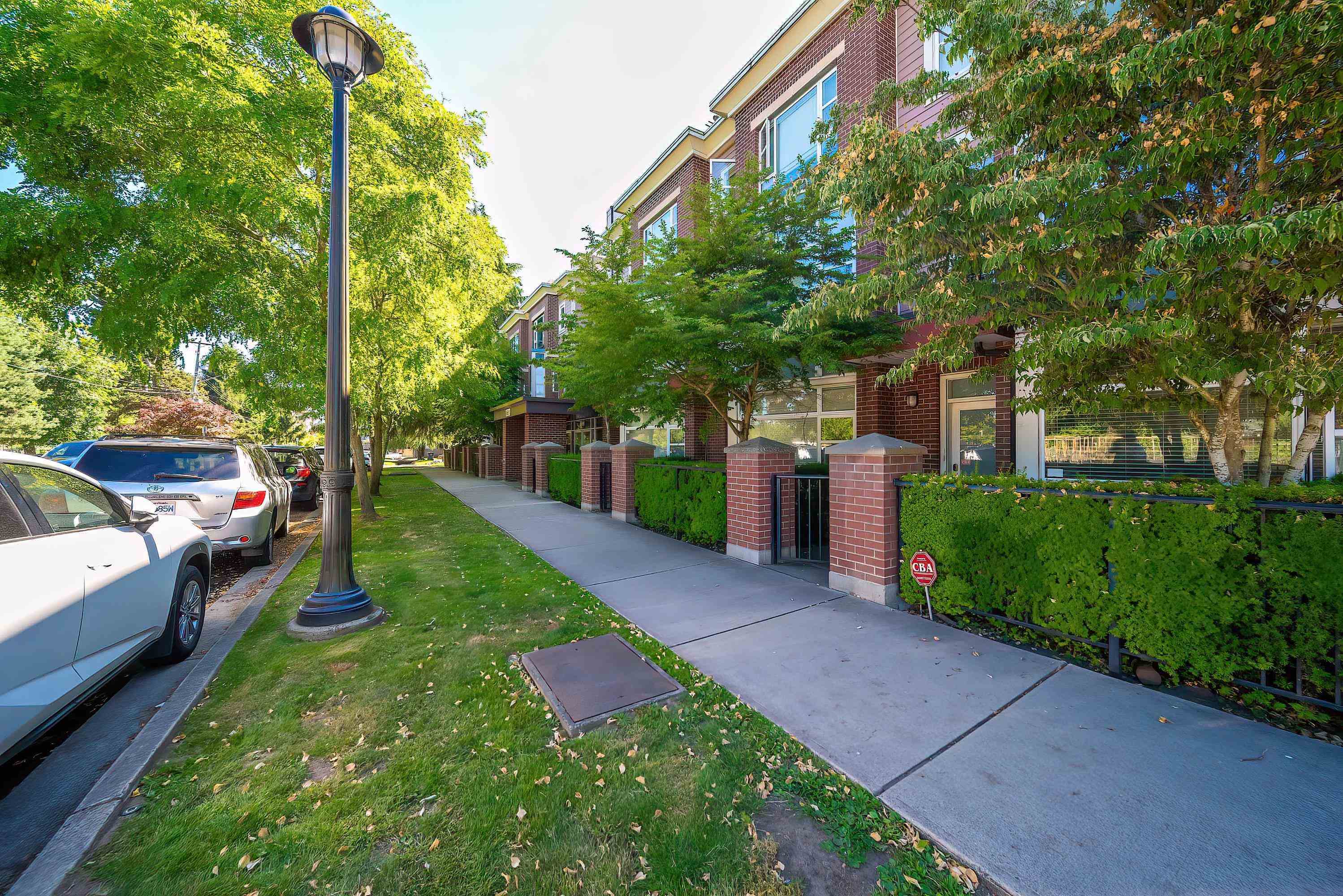 310 6611 ECKERSLEY ROAD, R3123322, BC,