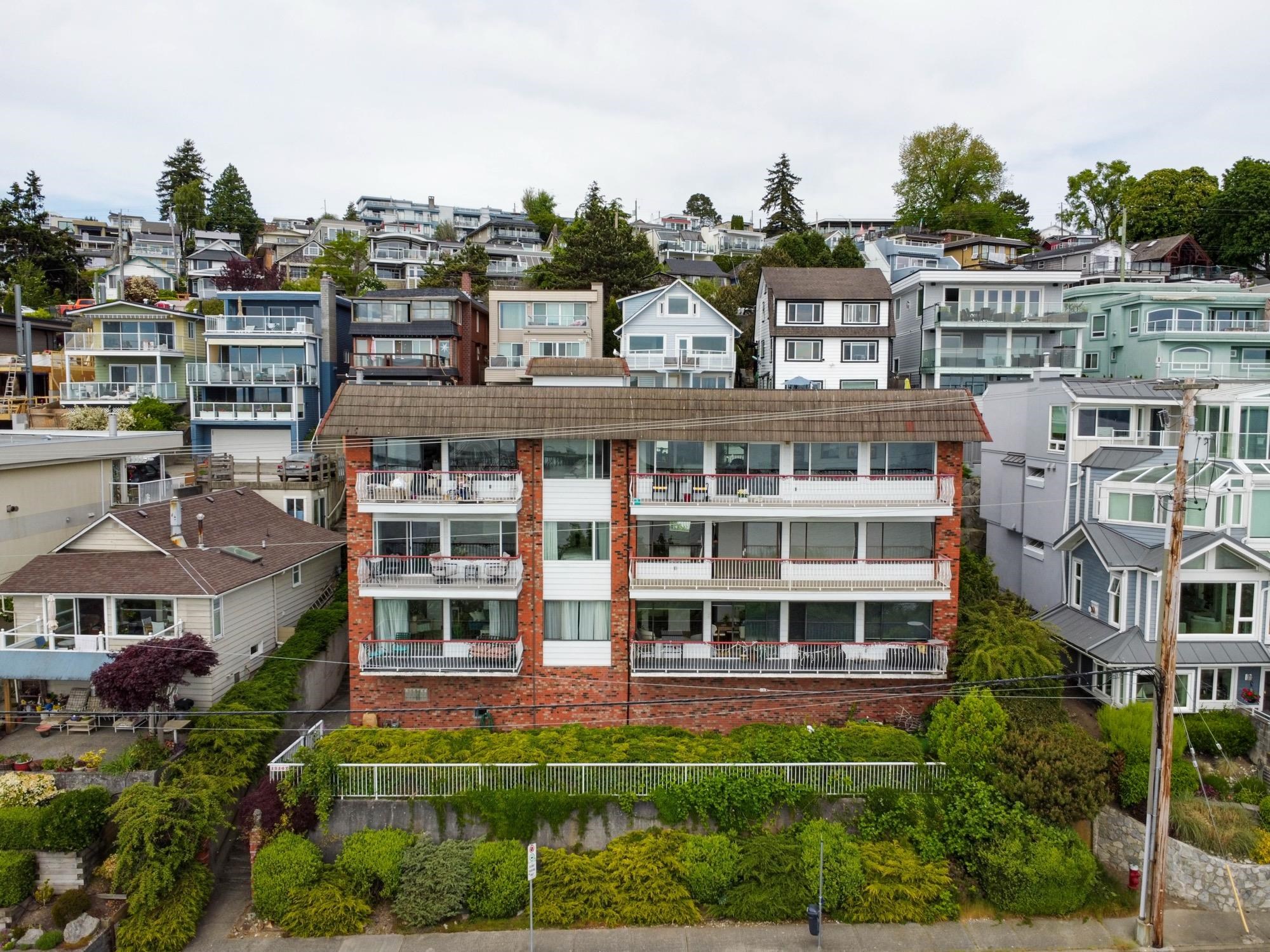 202 15147 MARINE DRIVE, R3123351, BC,