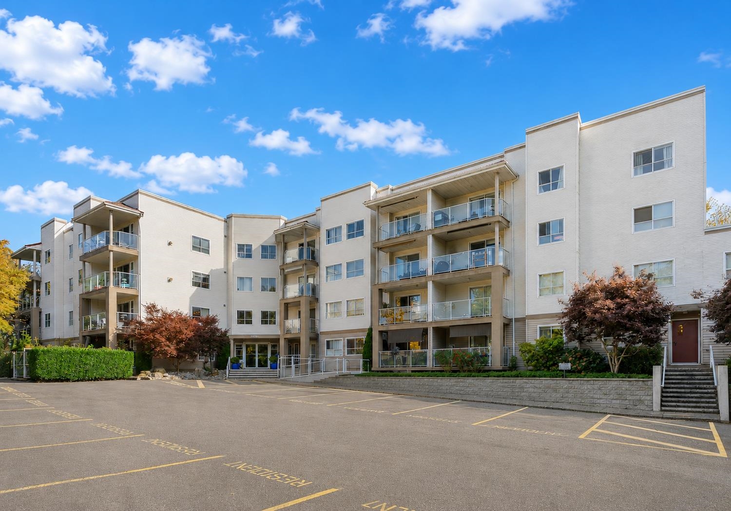 #212 4758 53 STREET, R3123373, BC,