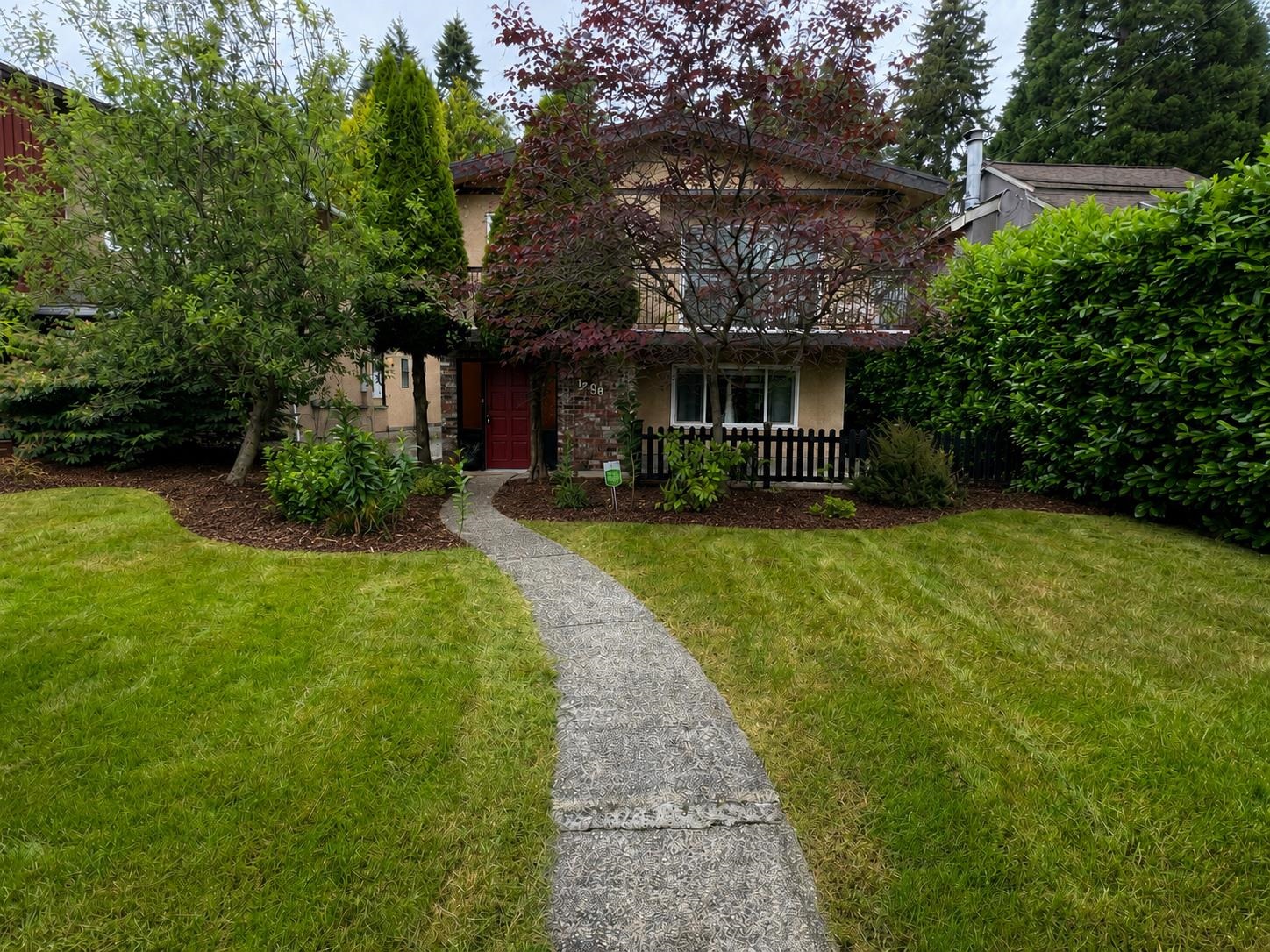 1564 HOPE ROAD, North Vancouver BC V7P 1W9, R3123453, BC,