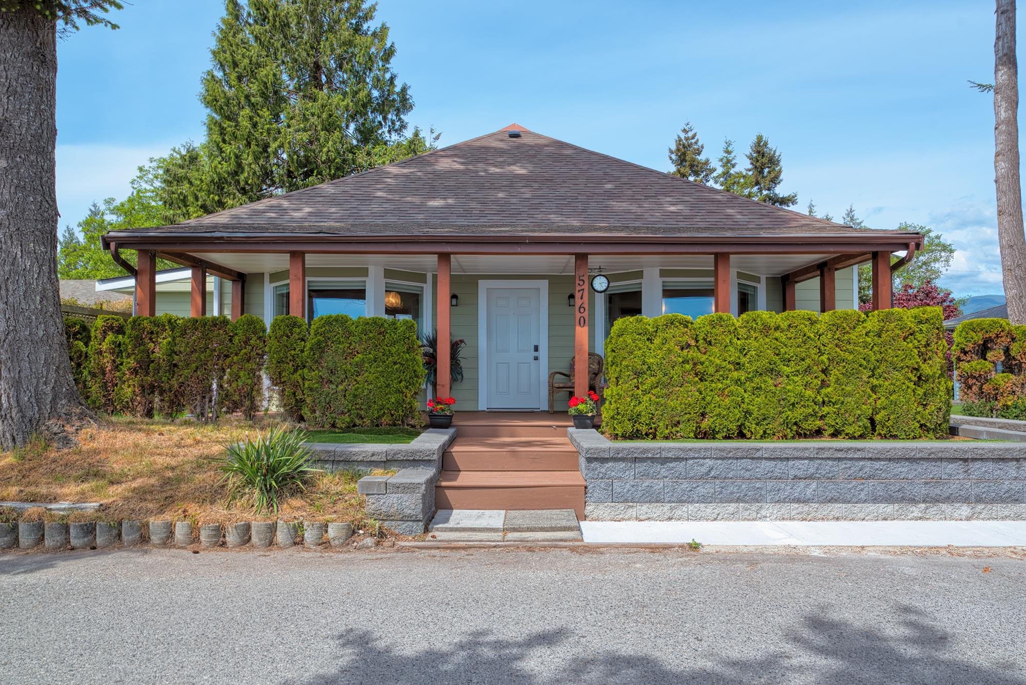 5760 BOULEVARD STREET, Sechelt BC V0N 3A0, R3123685, BC,