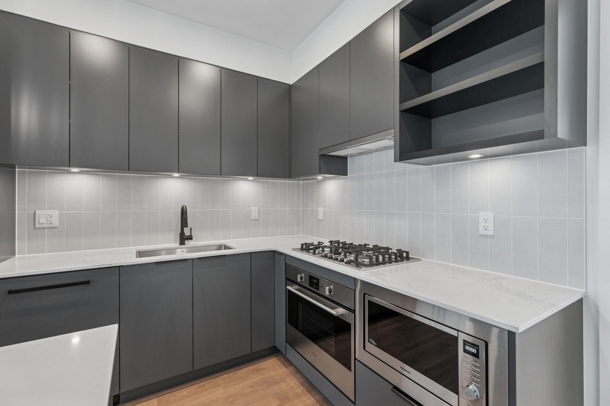 212 921 GRANT STREET, R3123858, BC,