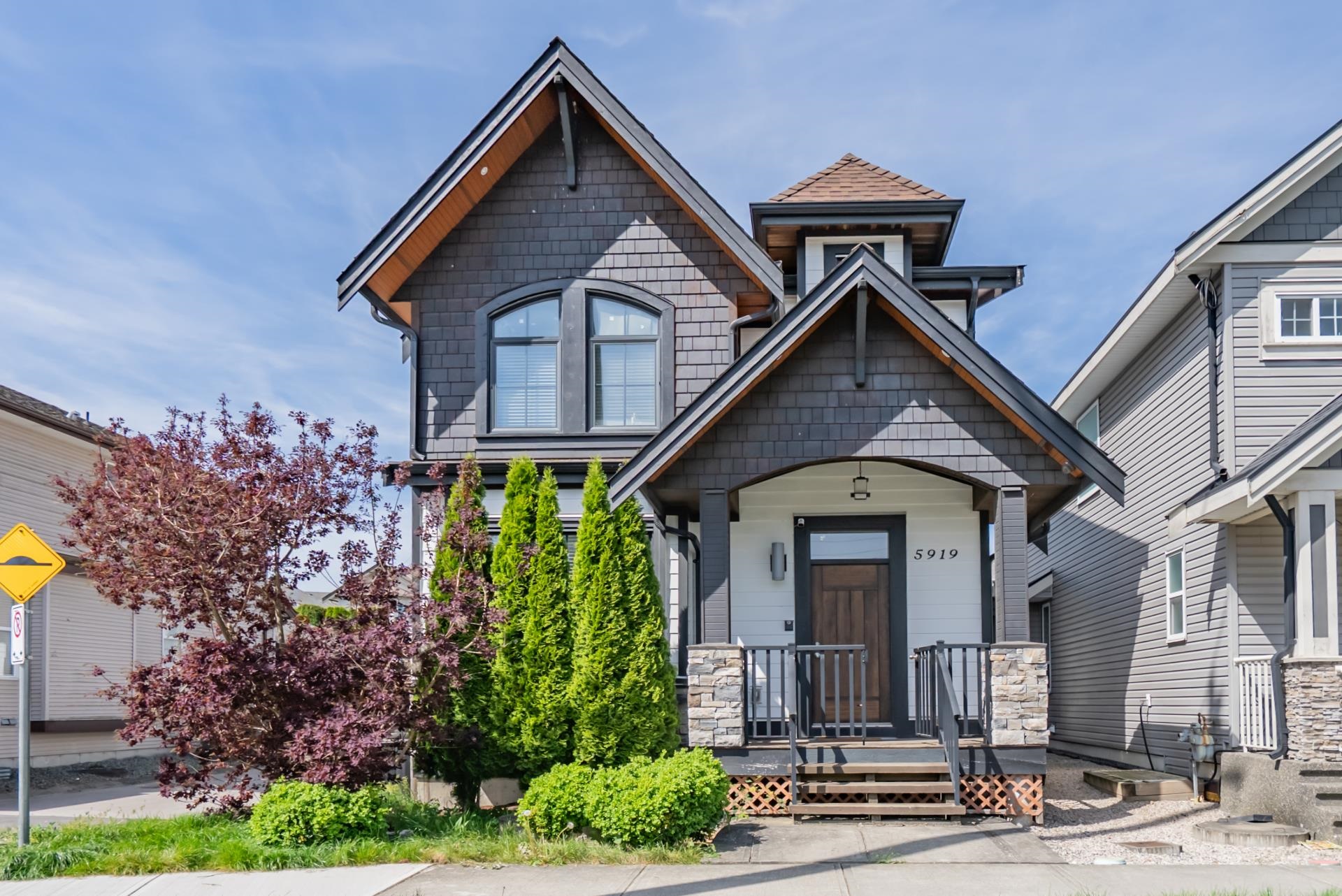 5919 148 STREET, Surrey BC V3S 6V2, R3123986, BC,